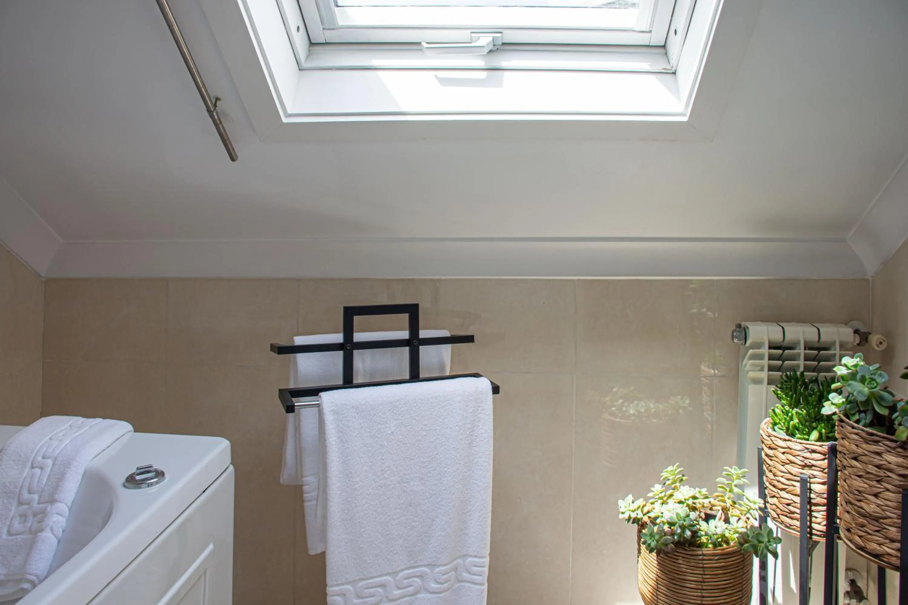 Bathroom in O'Porto Seven - Guest House