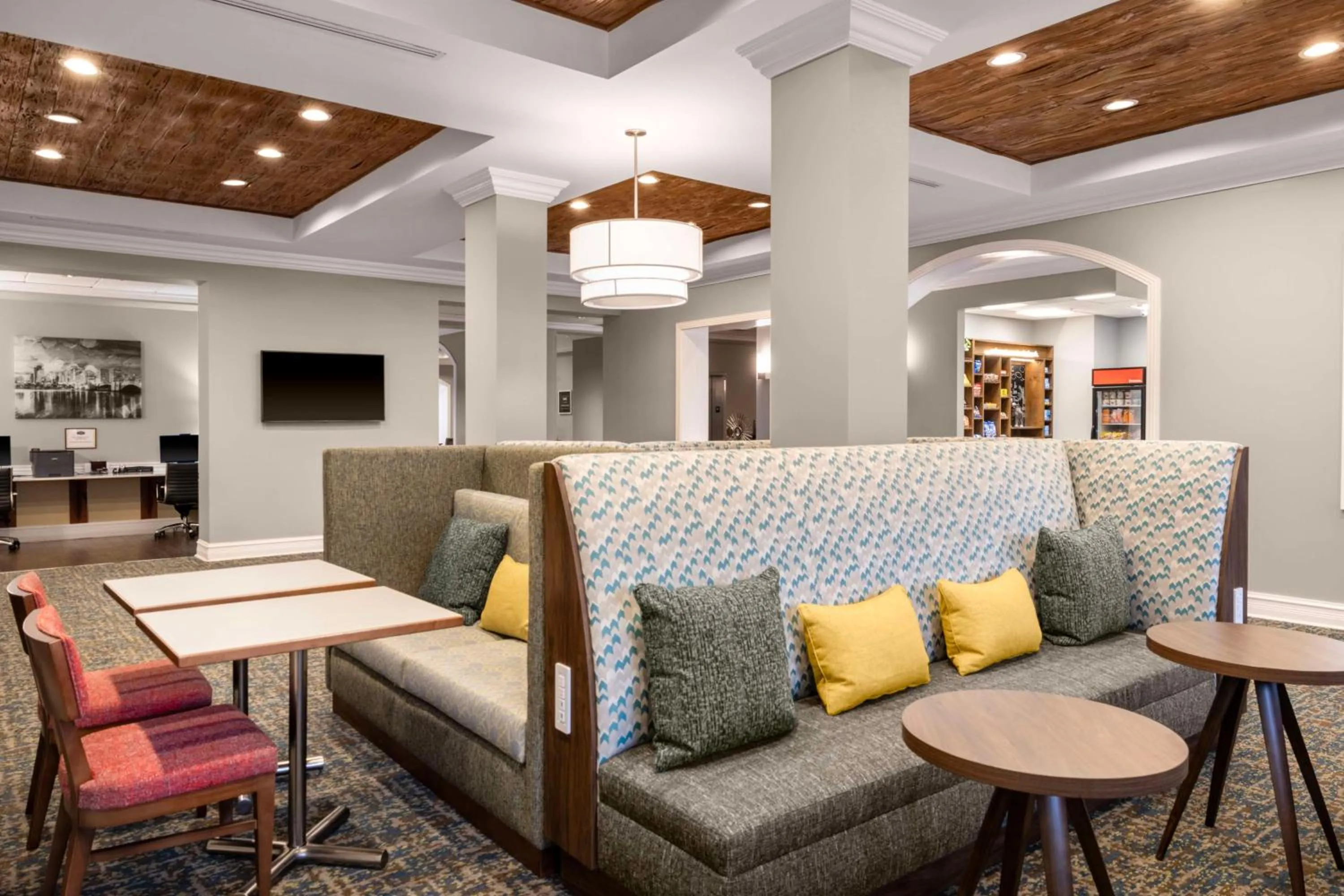 Lobby or reception in Hampton Inn West Palm Beach Central Airport