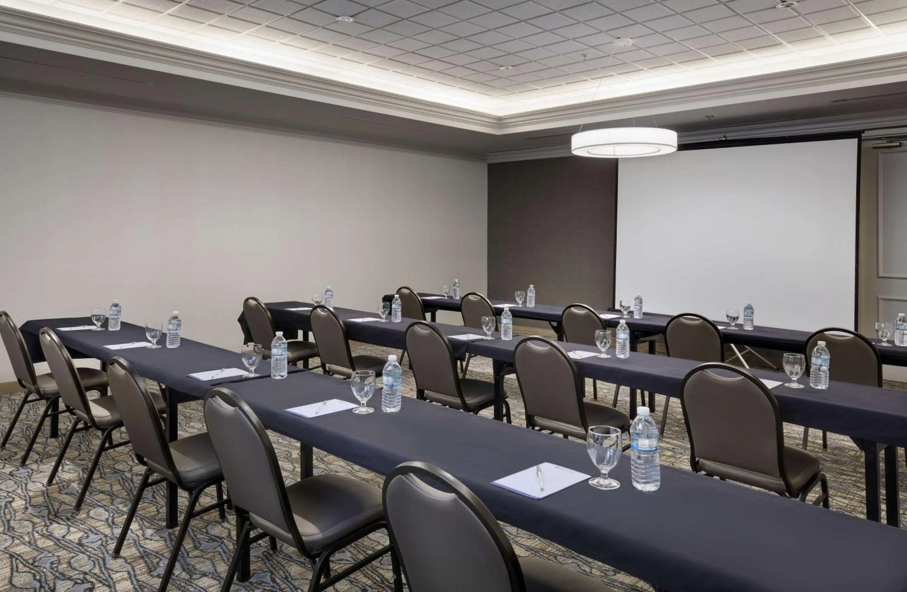 Meeting/conference room in Hampton Inn West Palm Beach Central Airport