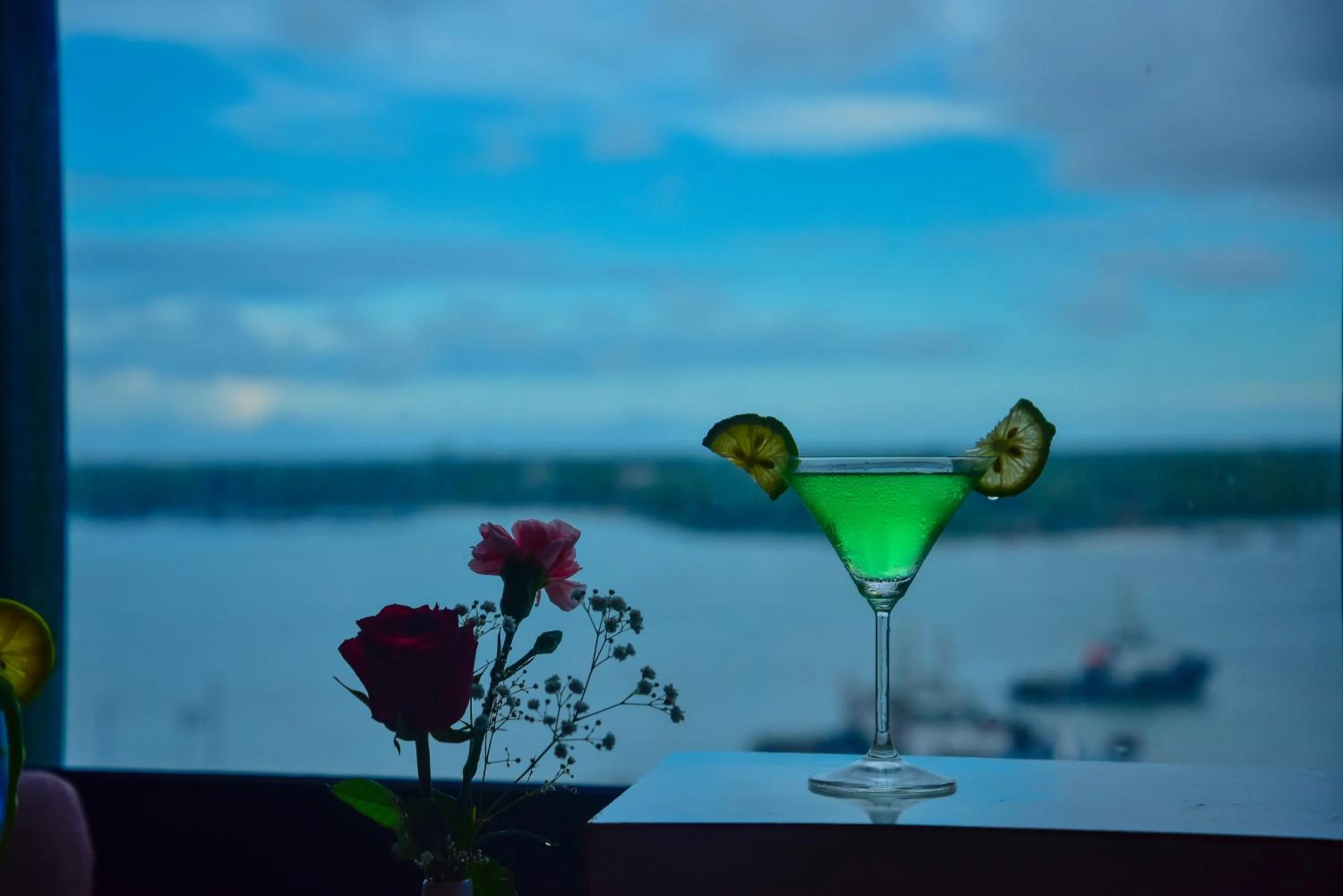 Drinks in Harbour View Suites