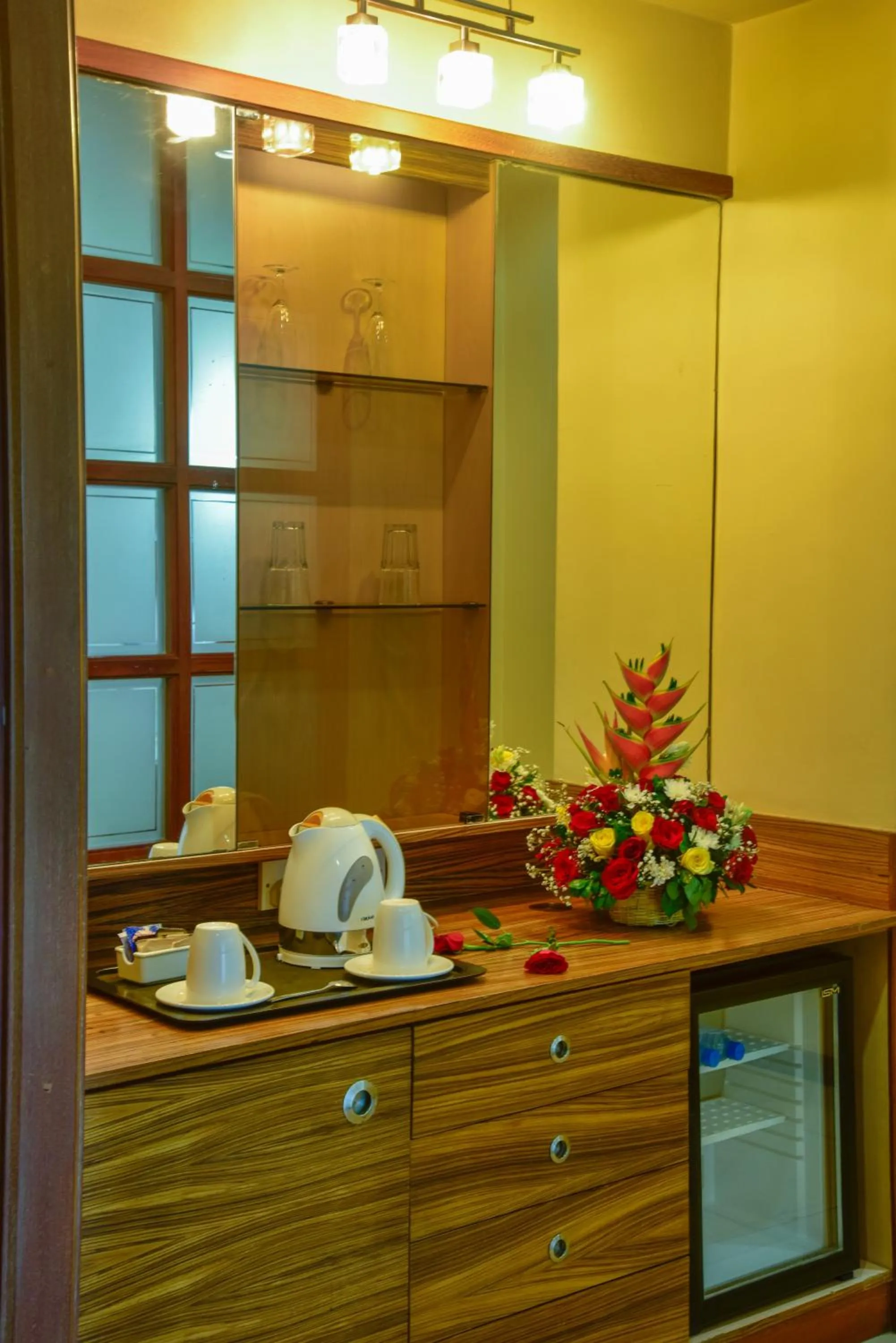 oven in Harbour View Suites