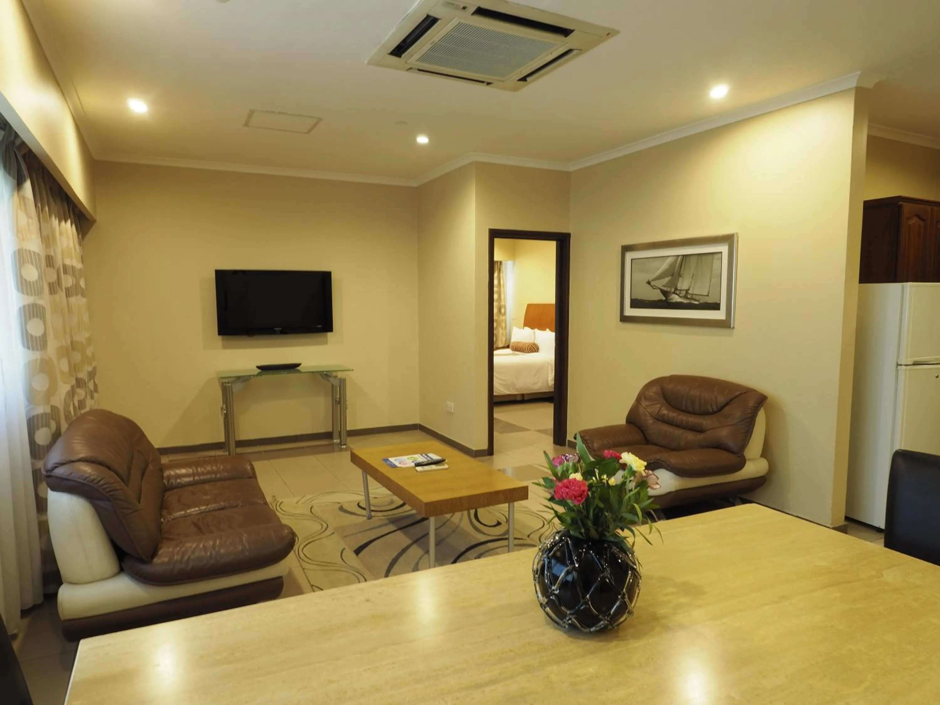 Living room in Harbour View Suites