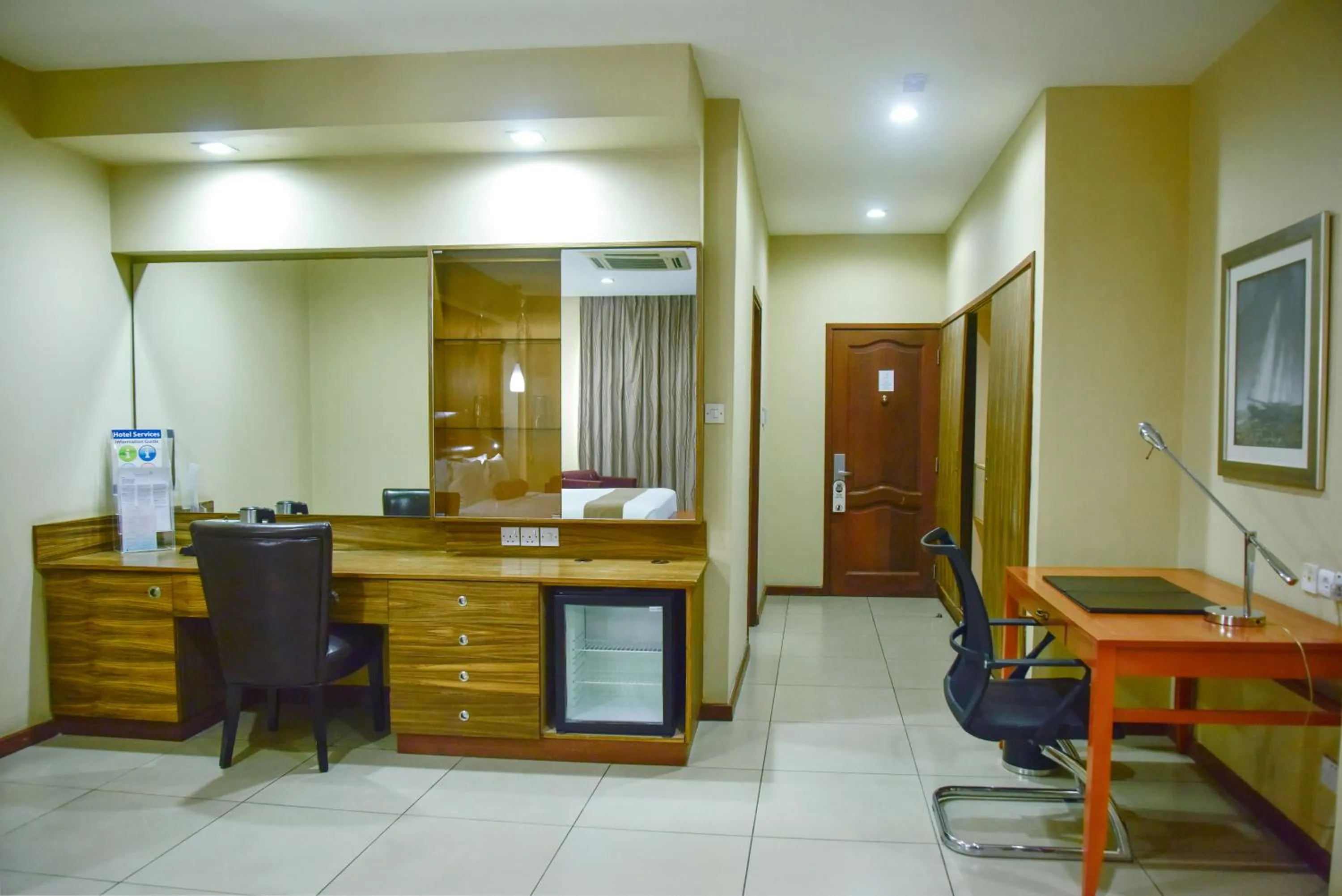 hair dresser in Harbour View Suites