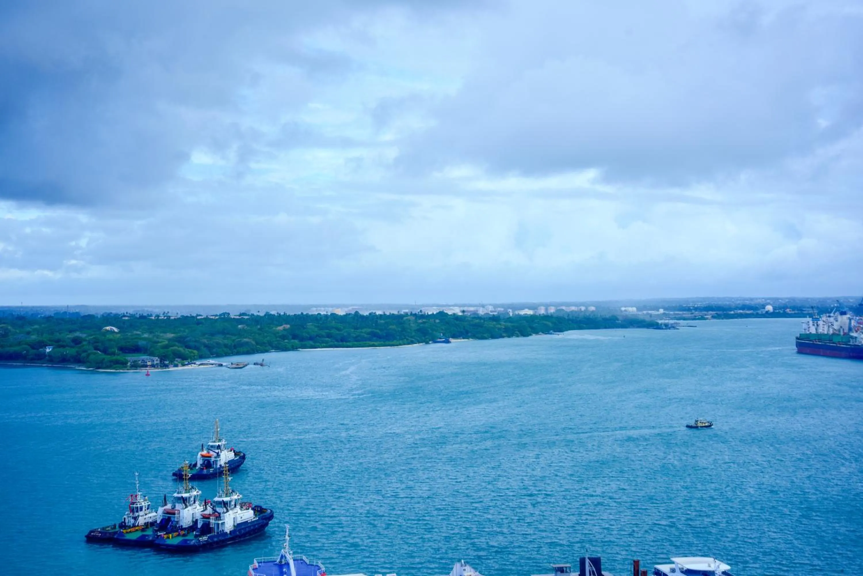 Sea view in Harbour View Suites