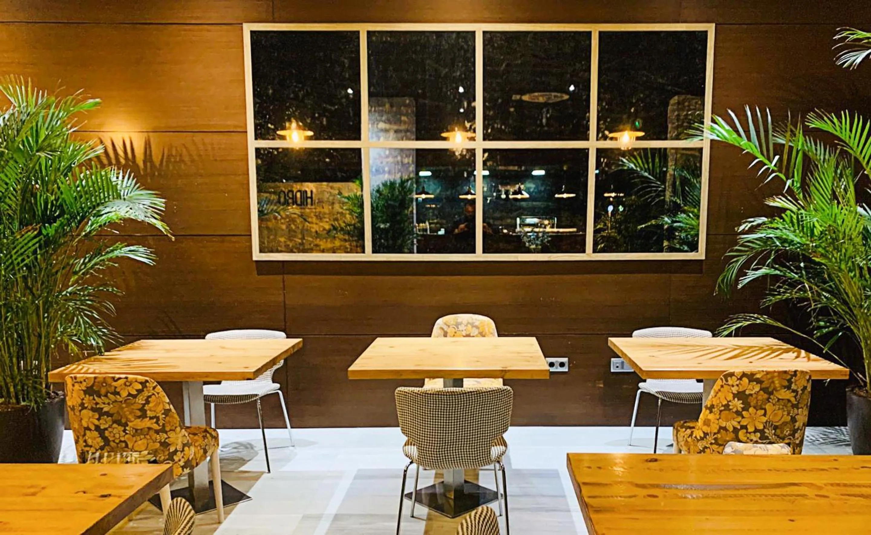 Restaurant/places to eat in Sercotel JC1 Murcia