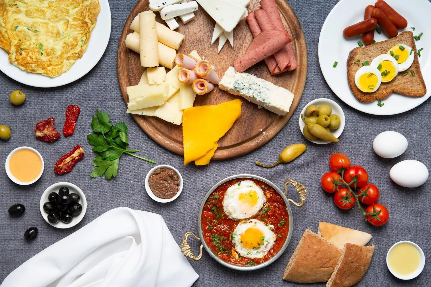 Breakfast in Golden Walls Hotel