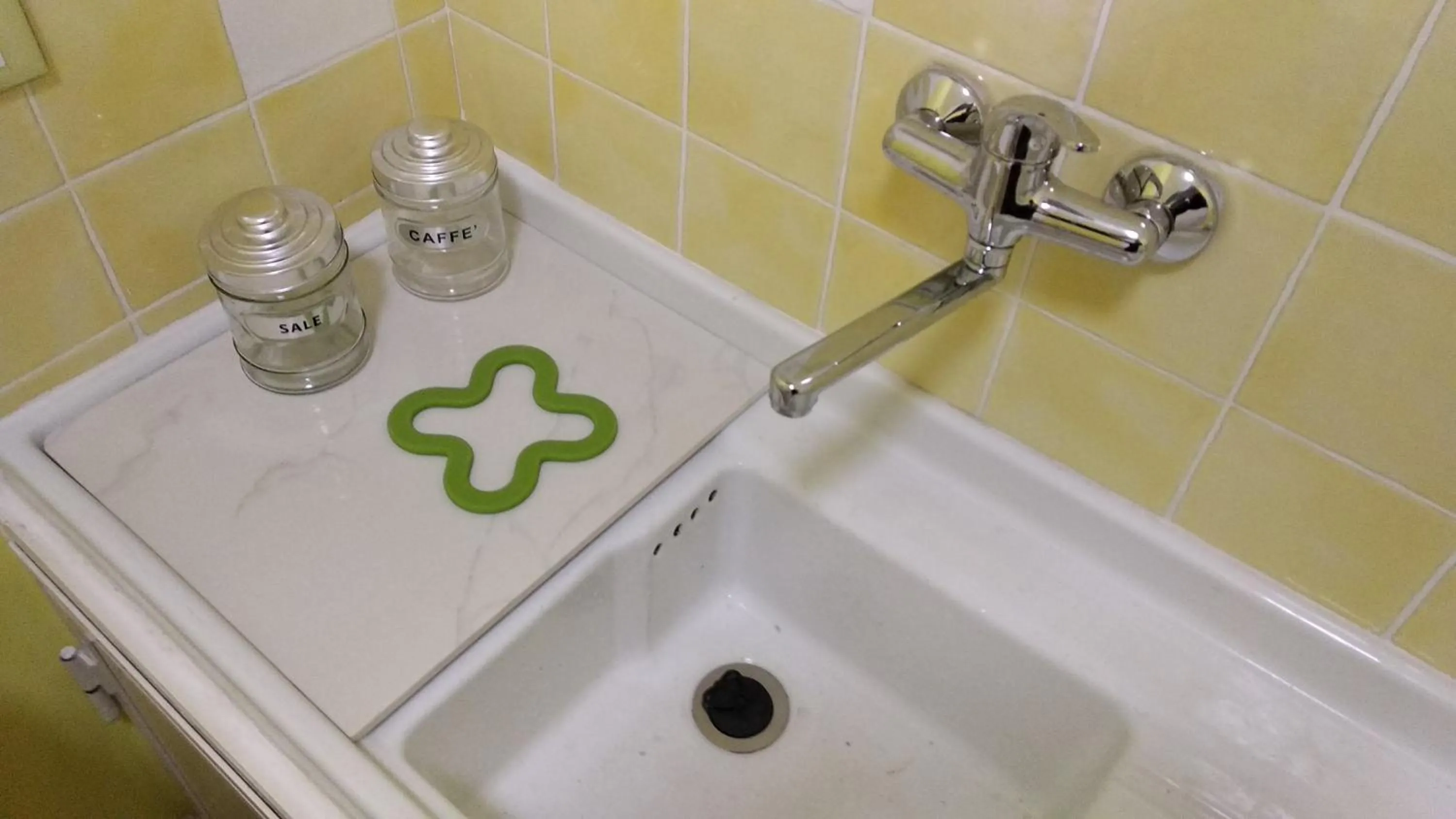 Kitchen or kitchenette in B&B Rossini