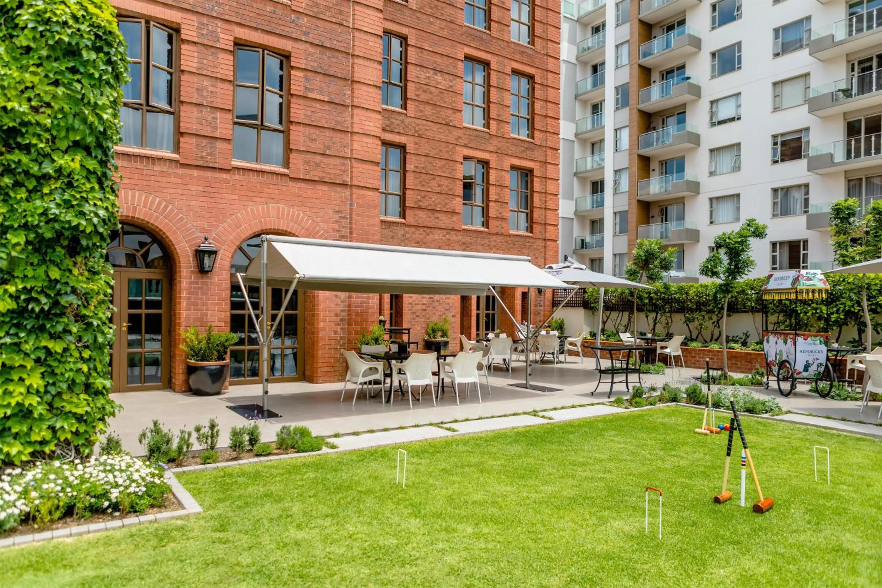 Property building in 54 on Bath, Johannesburg Rosebank