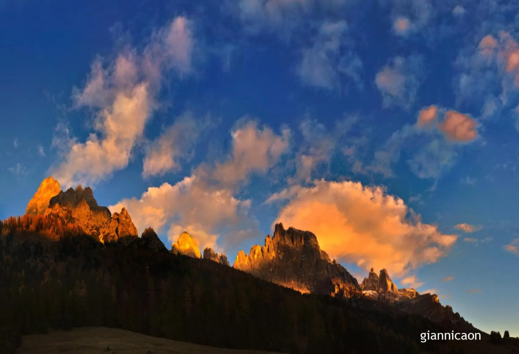 Natural landscape in Residence Taufer