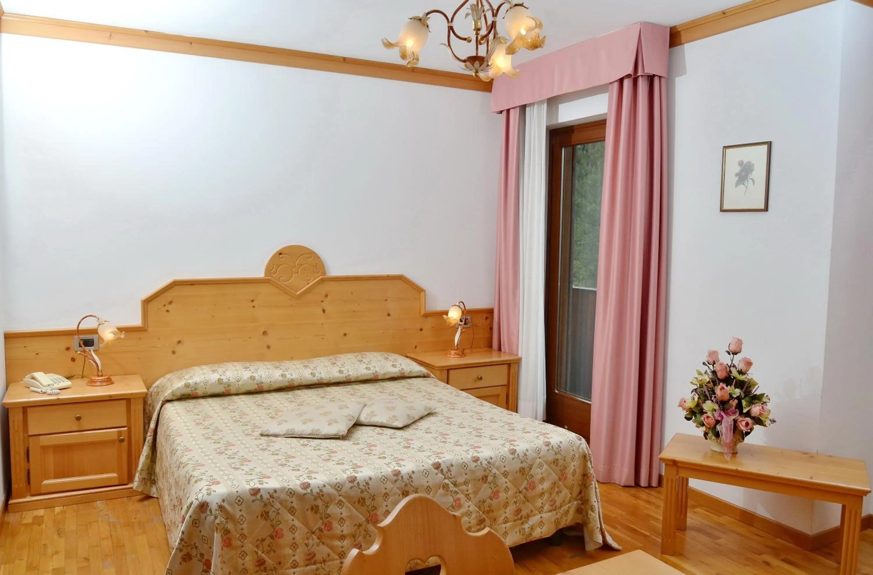 Bedroom, Bed in Residence Taufer