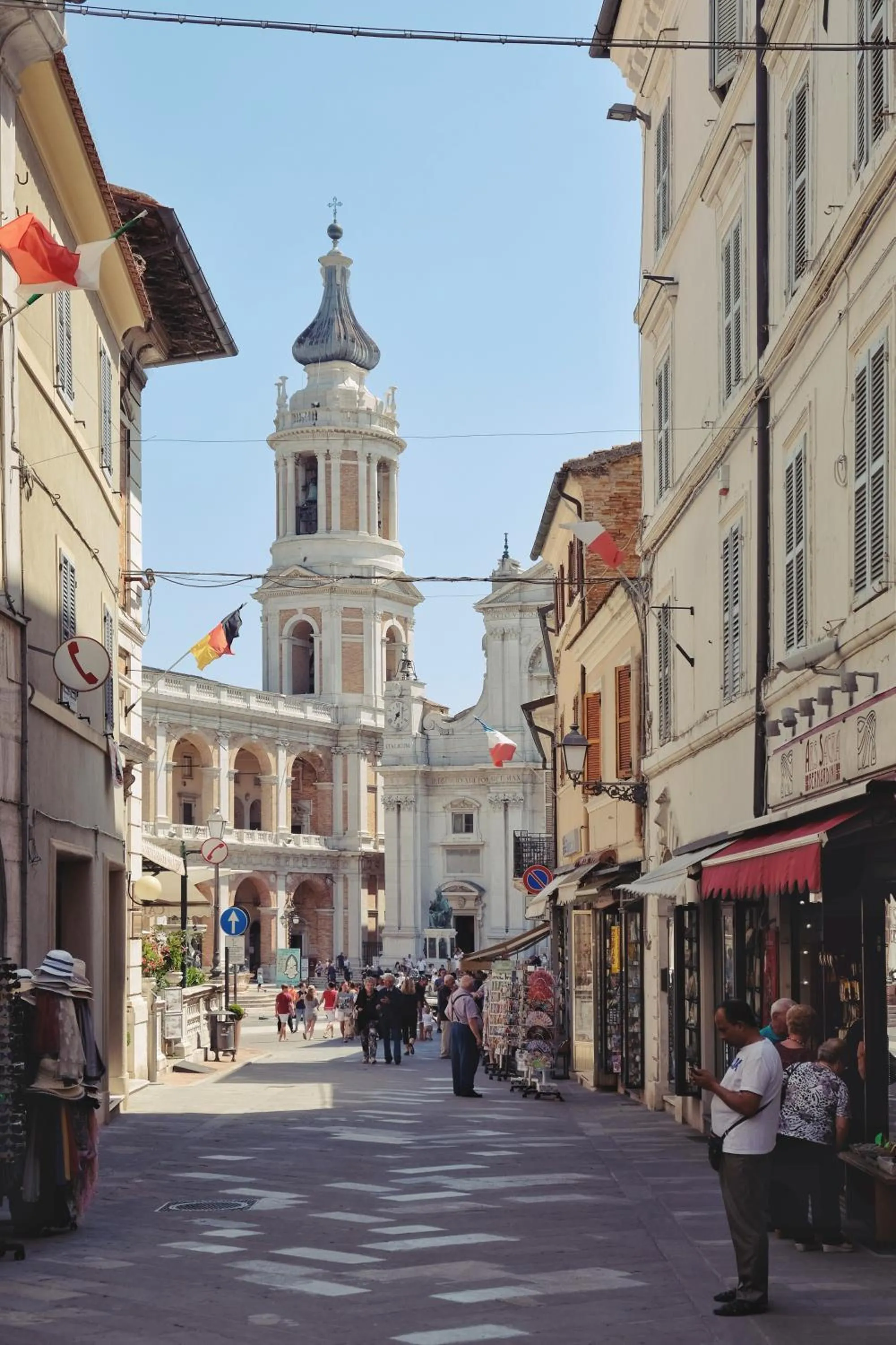 Nearby landmark in ilmareinmezzo