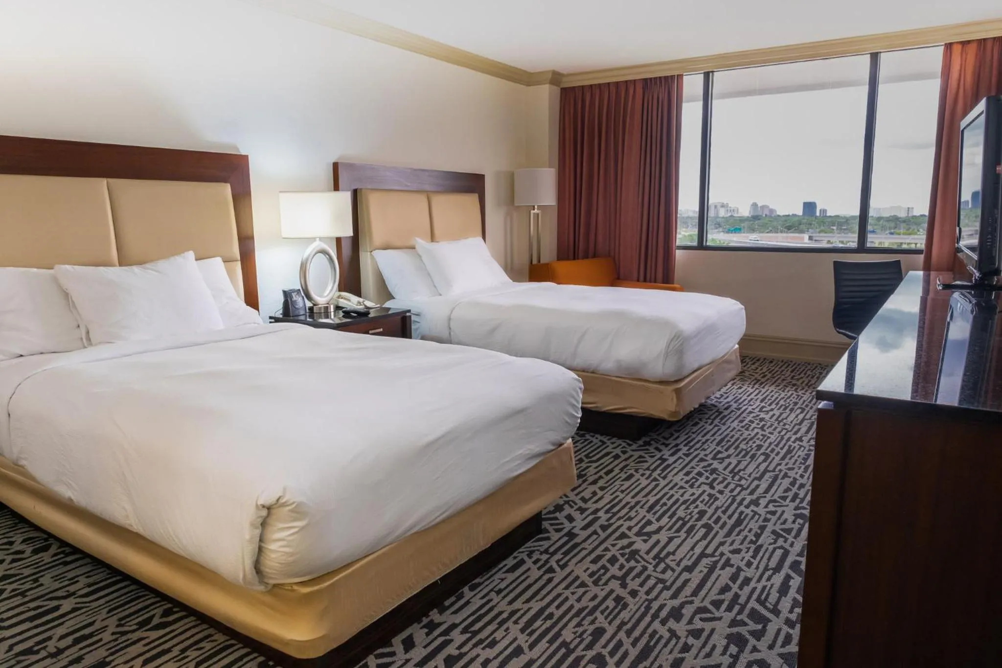 Bed in Hilton Palm Beach PBI