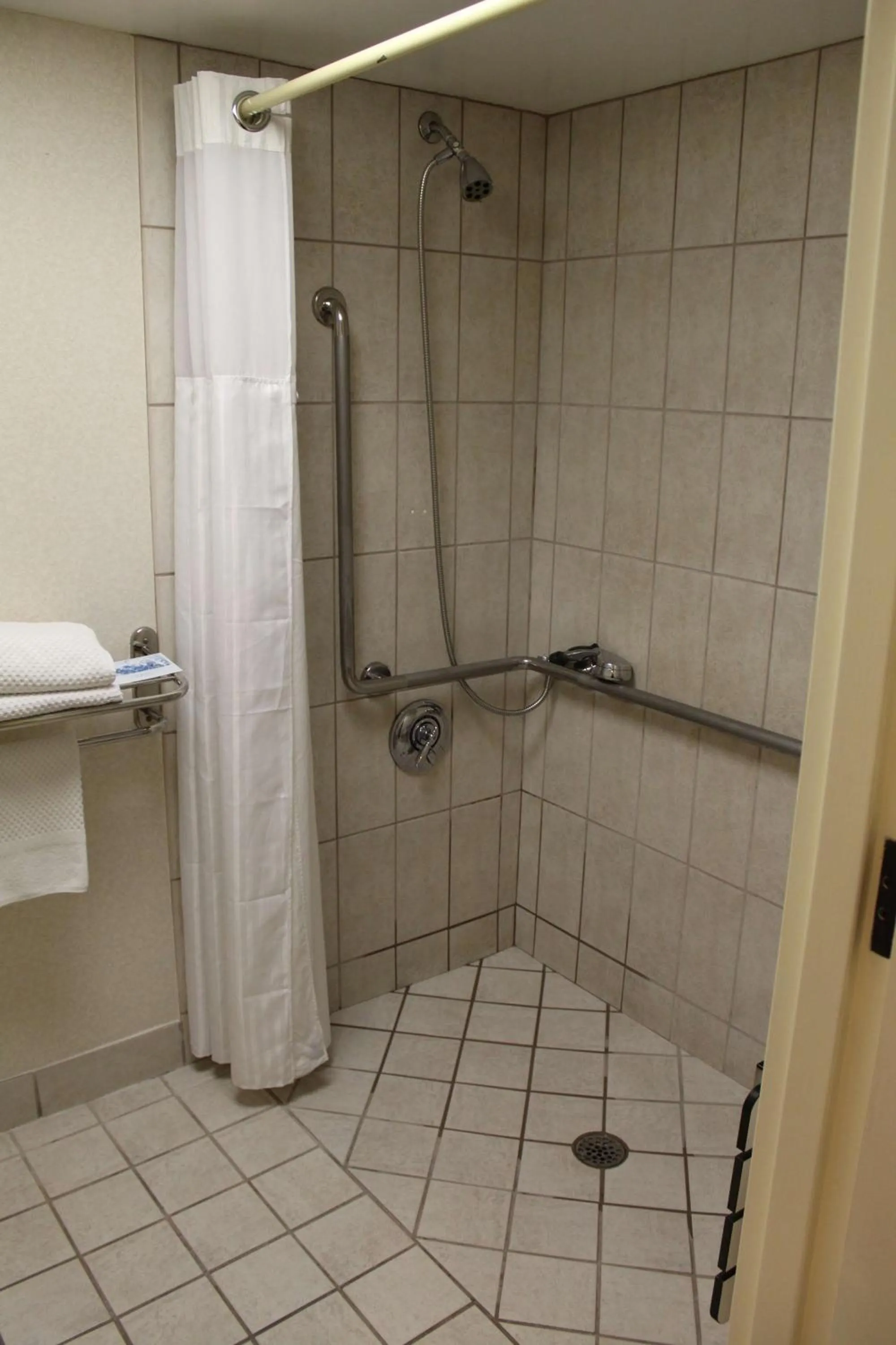 Bathroom in Hilton Palm Beach PBI