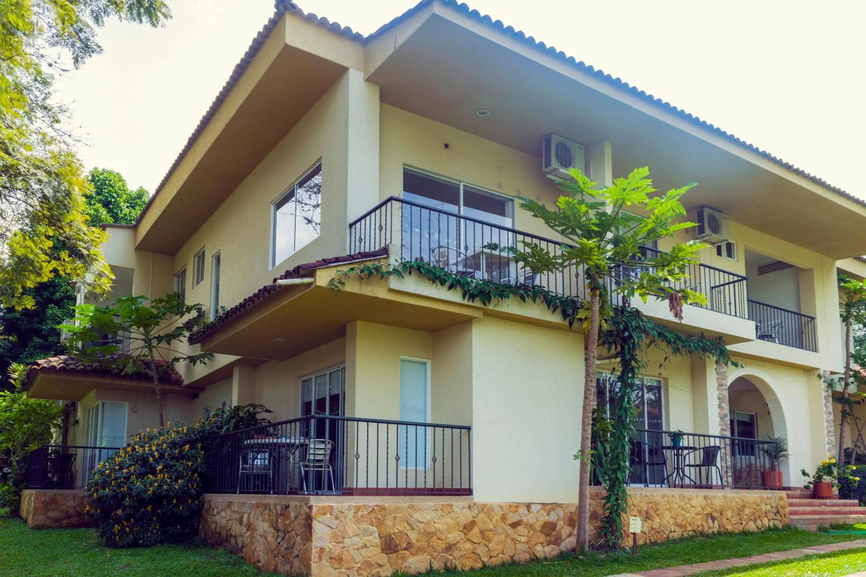 Facade/entrance in Hotel Campestre Santa Monica Pance