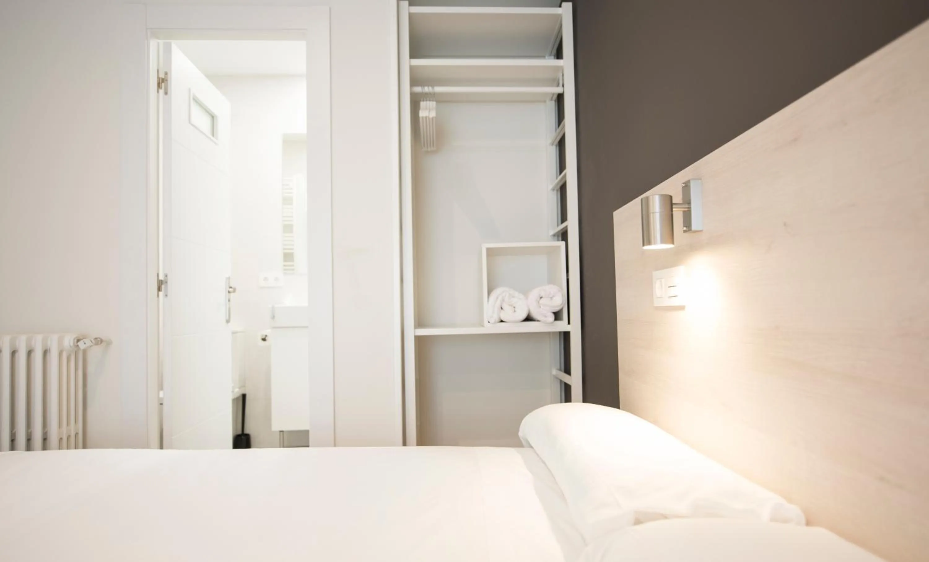 Photo of the whole room, Bed in Happy Hostal Carrales