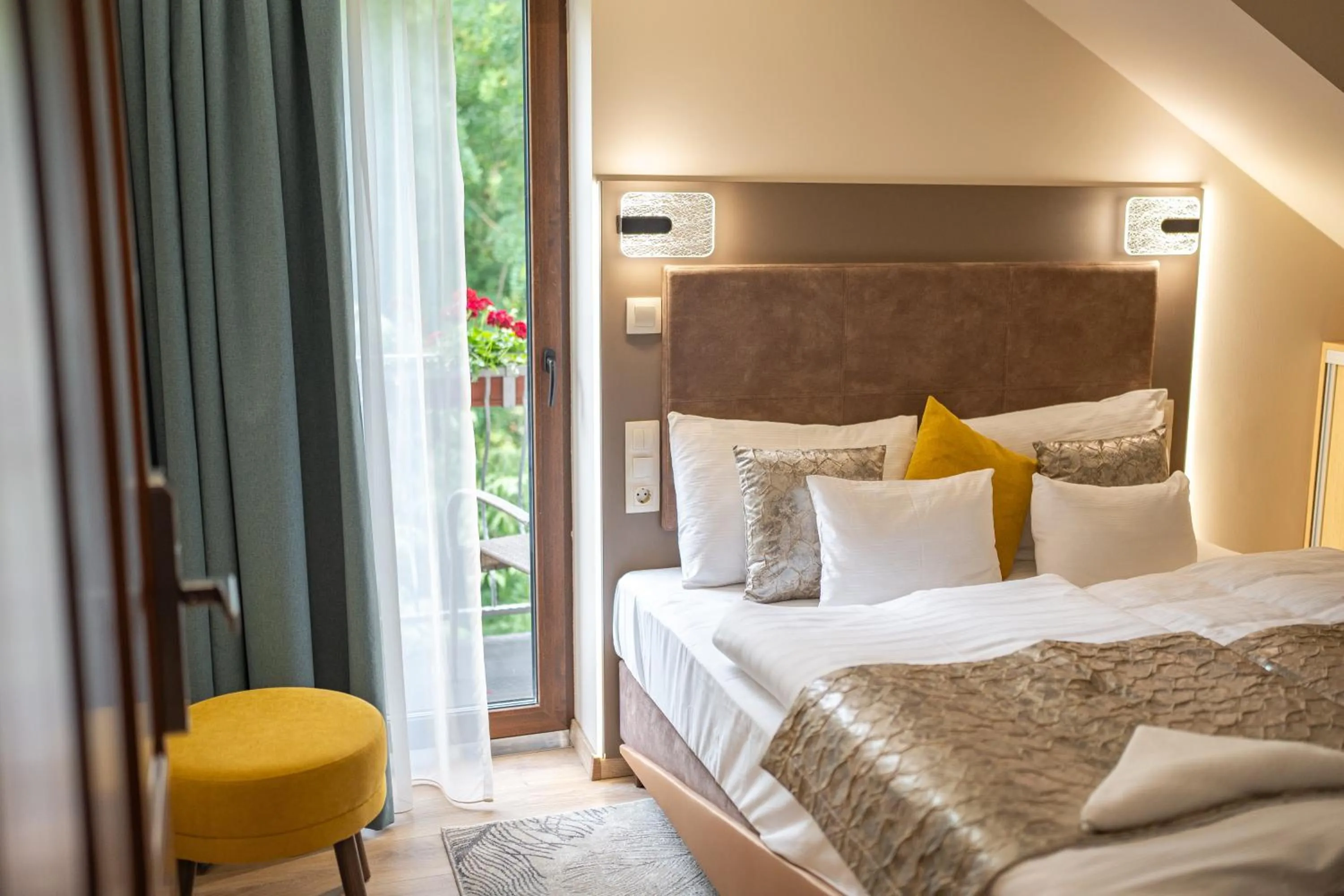 Bed in MeDoRa Park - Hotel MeDoRa***