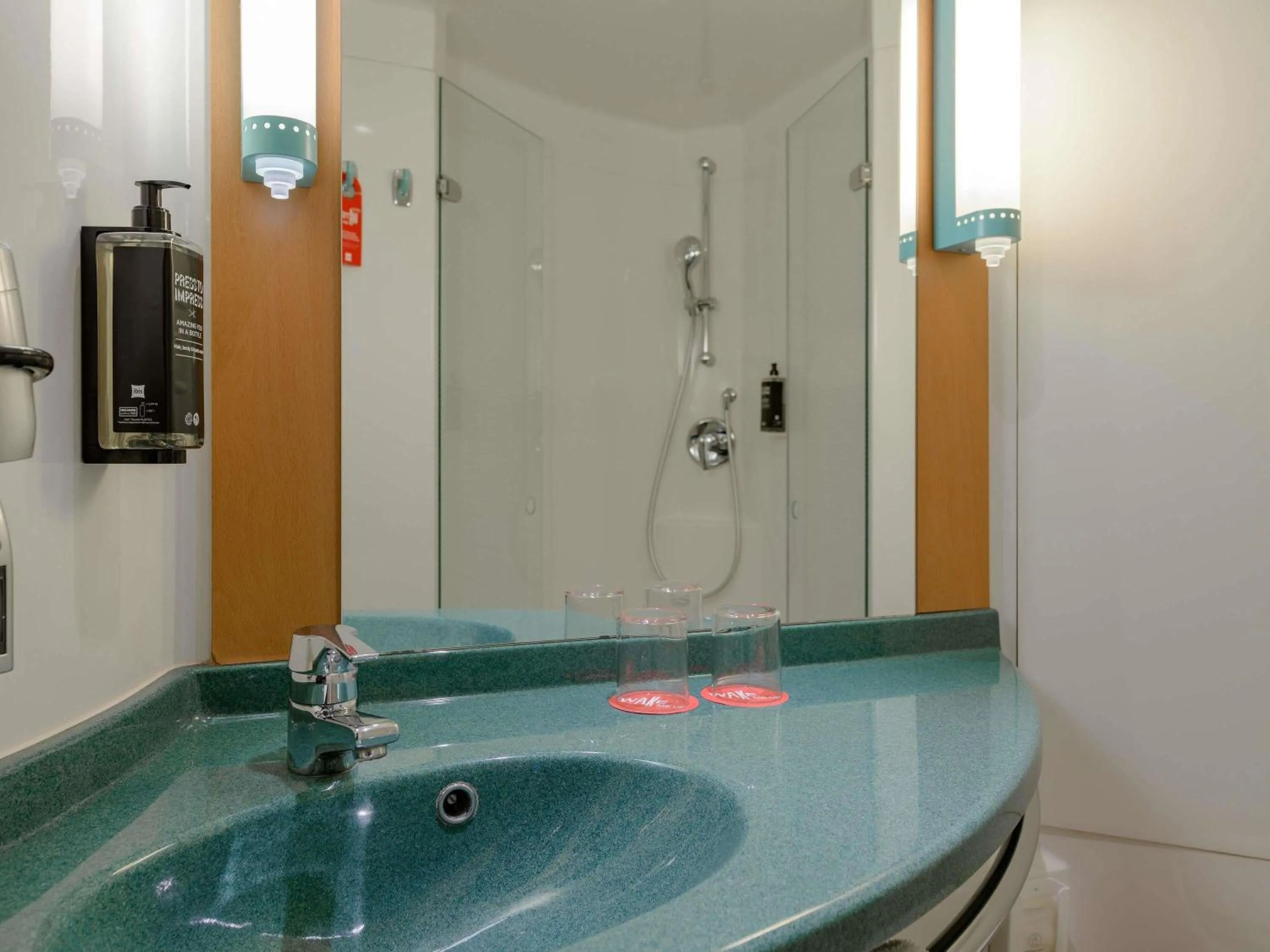 Bedroom in ibis Heilbronn City