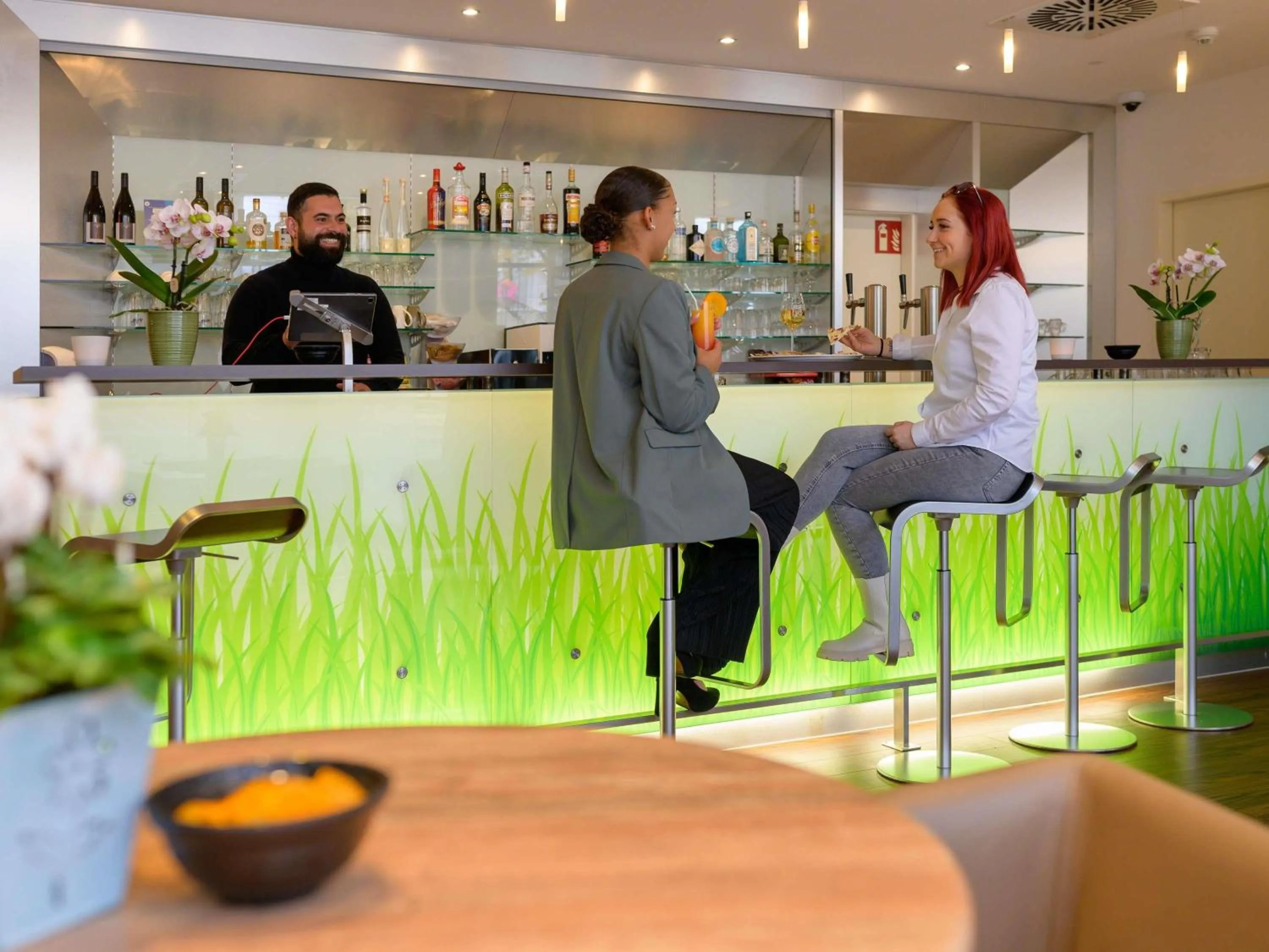 Lounge or bar in ibis Heilbronn City