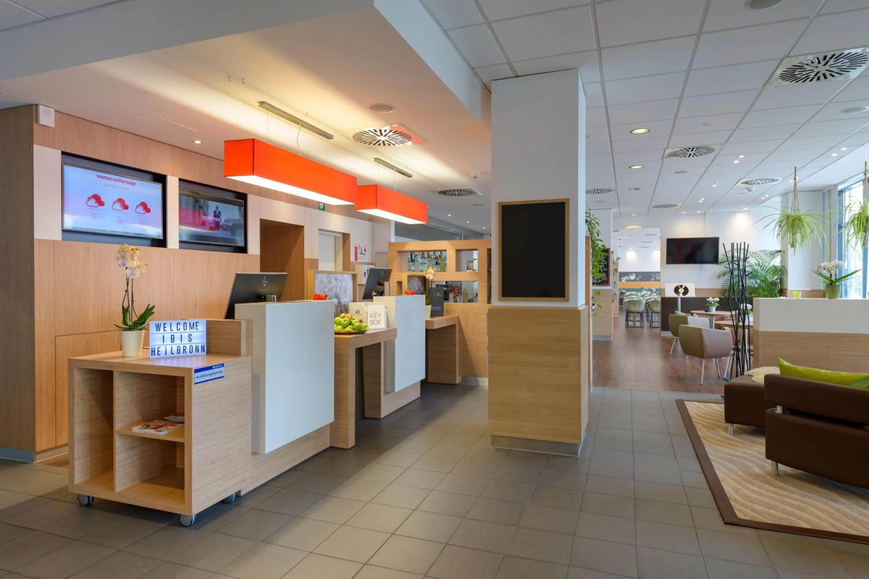 Lobby or reception in ibis Heilbronn City