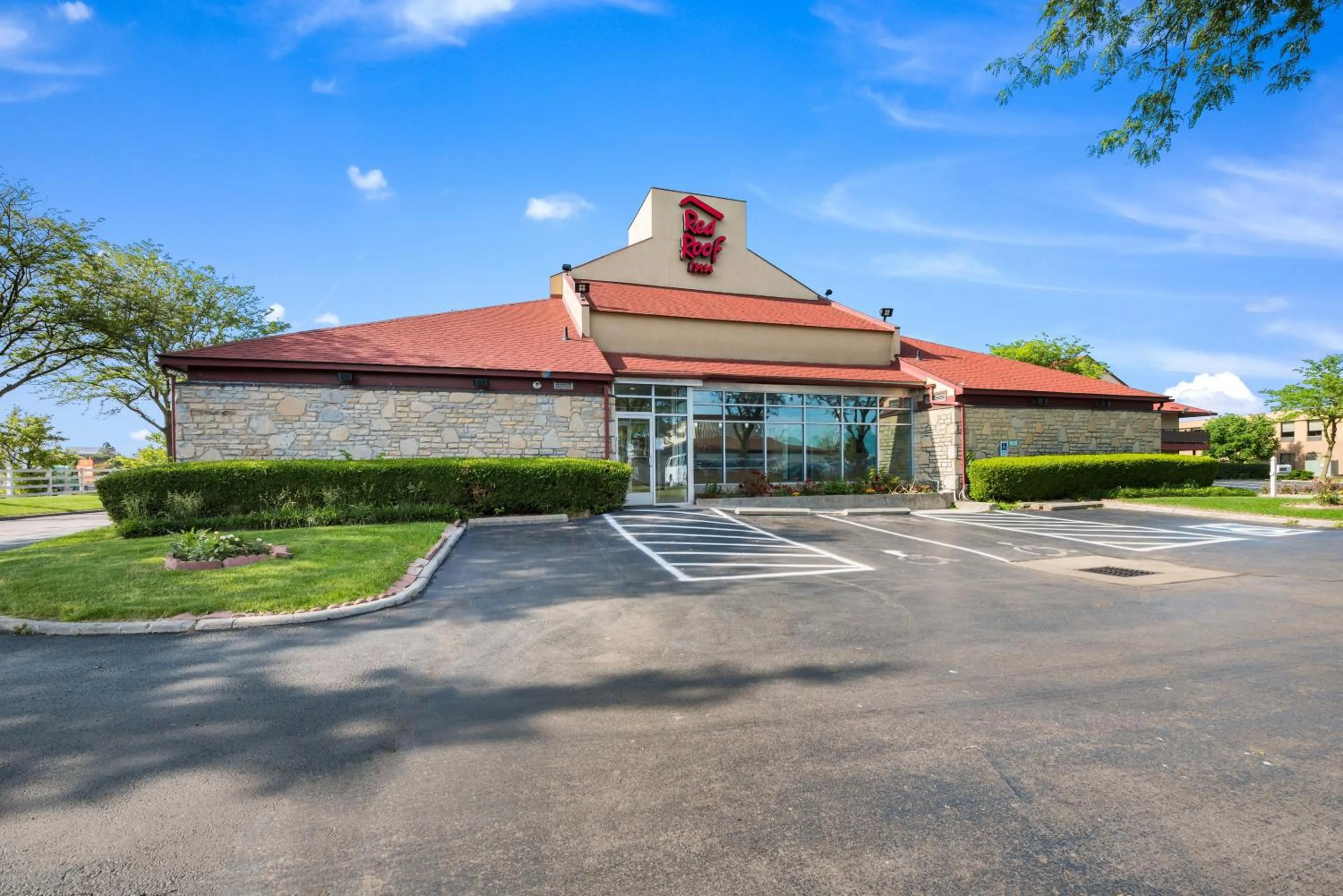 Property building in Red Roof Inn Columbus - Grove City