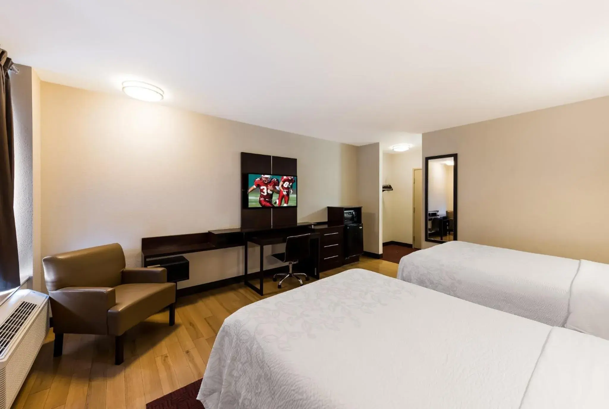 Premium Room with Two Double Beds Smoke Free (Upgraded Bedding and Snack Box) in Red Roof Inn PLUS+ Columbus Downtown - Convention Center Premium Room with Two Double Beds Smoke Free (Upgraded Bedding and Snack Box) in Red Roof Inn PLUS+ Columbus Downtown - Convention Center