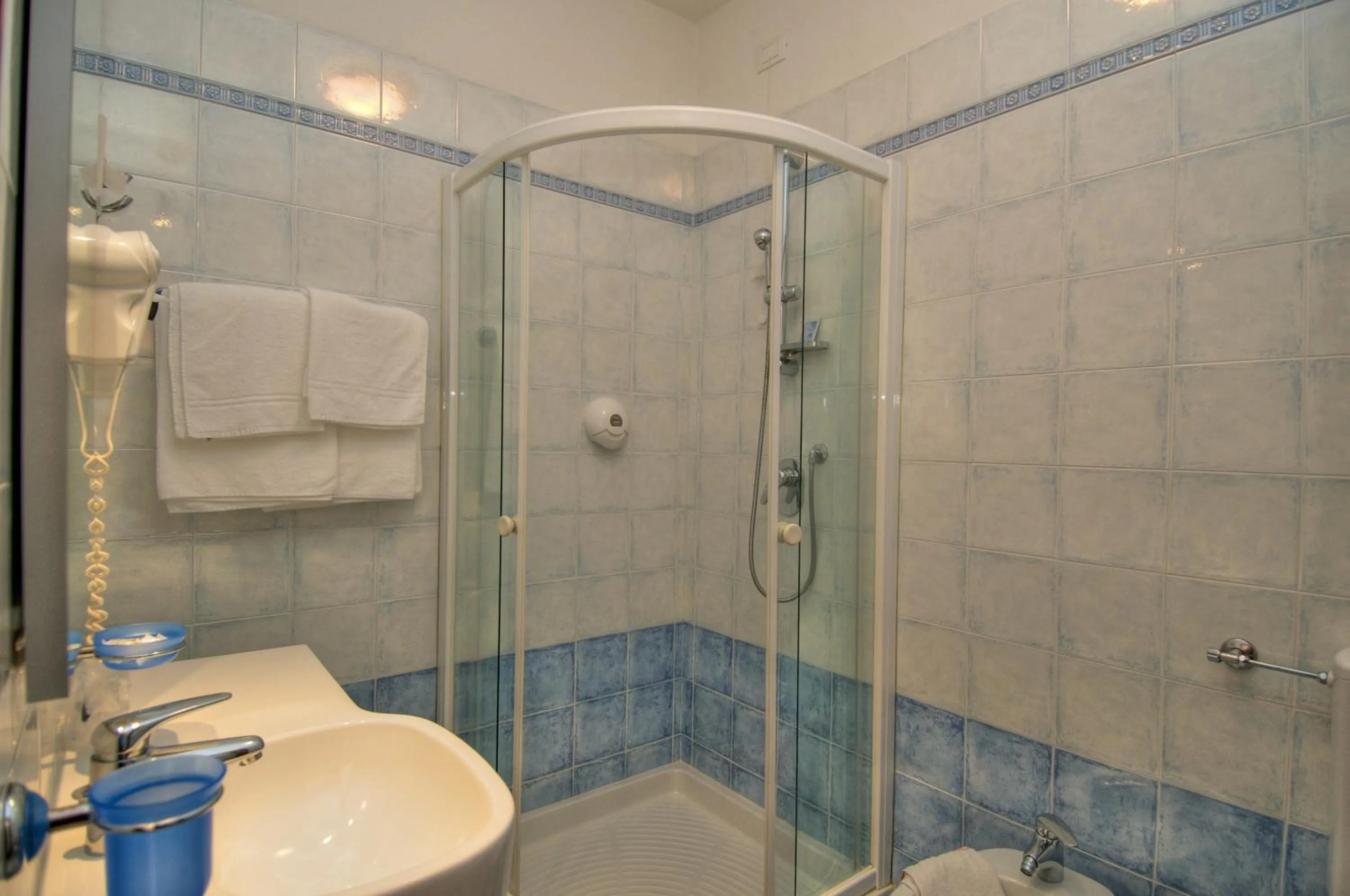 Bathroom in Hotel Caracas