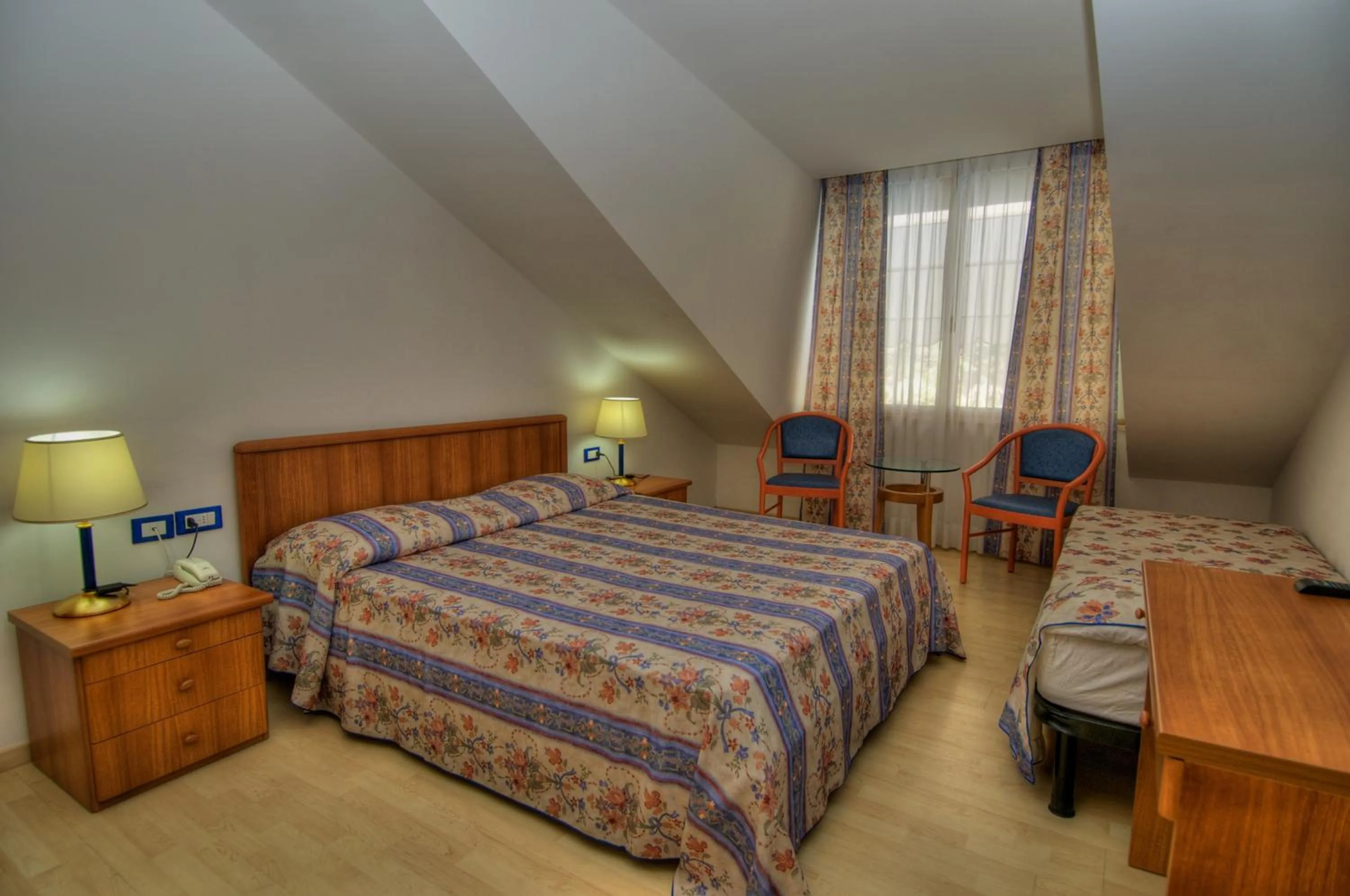 Bedroom, Bed in Hotel Caracas