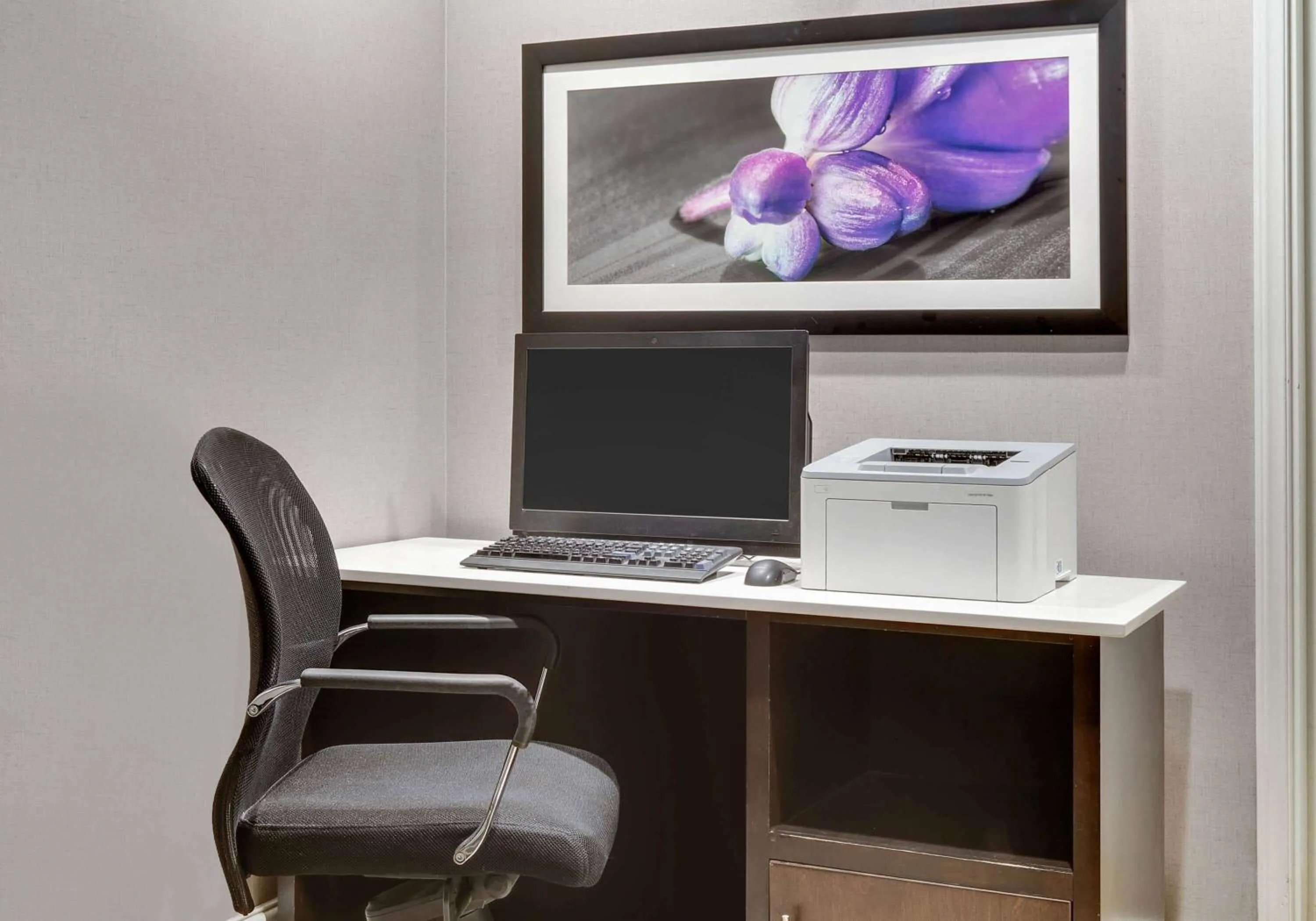 On site in La Quinta by Wyndham Dallas - Addison Galleria