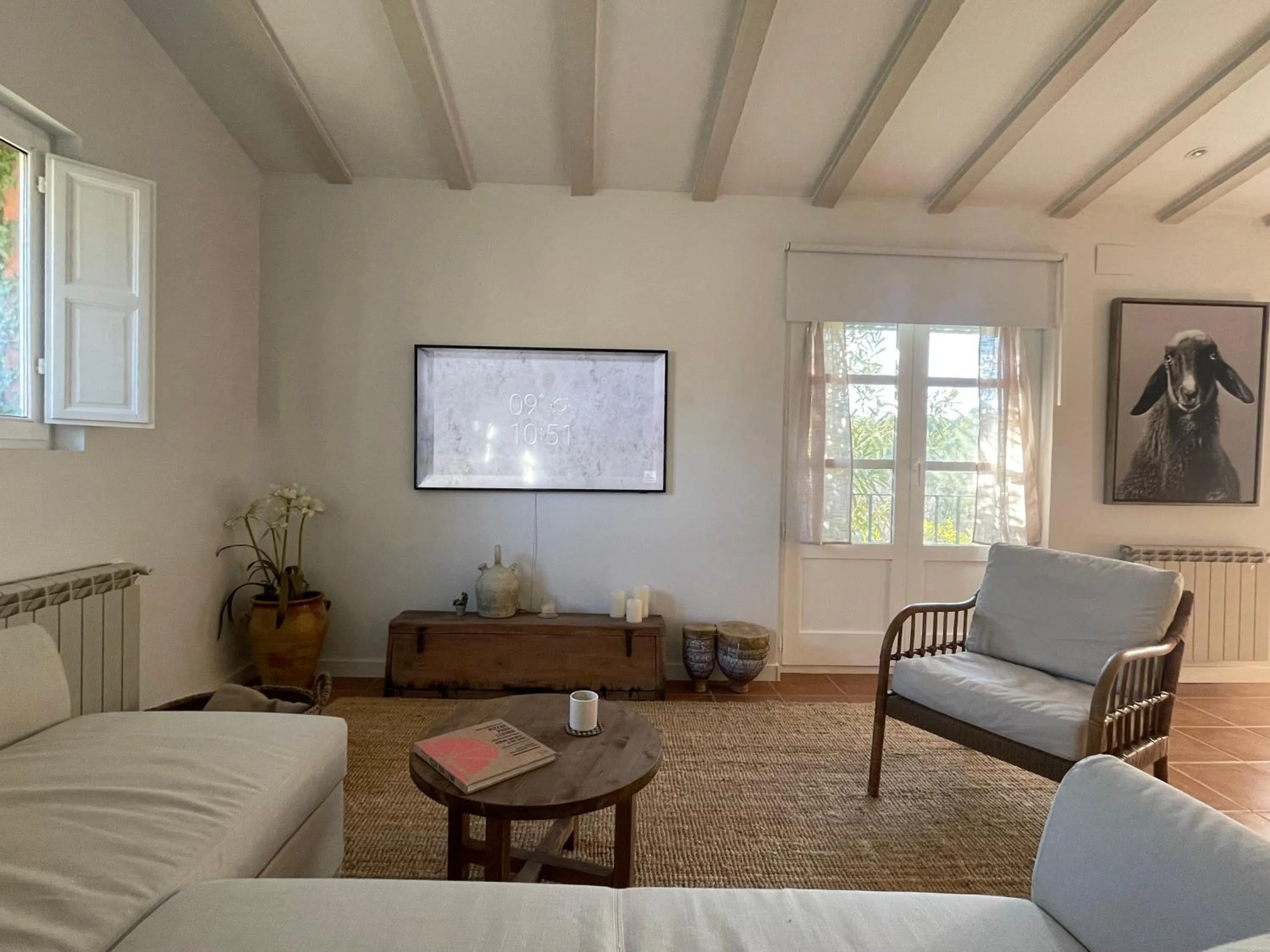 TV and multimedia in Comarquinal Bioresort Penedes