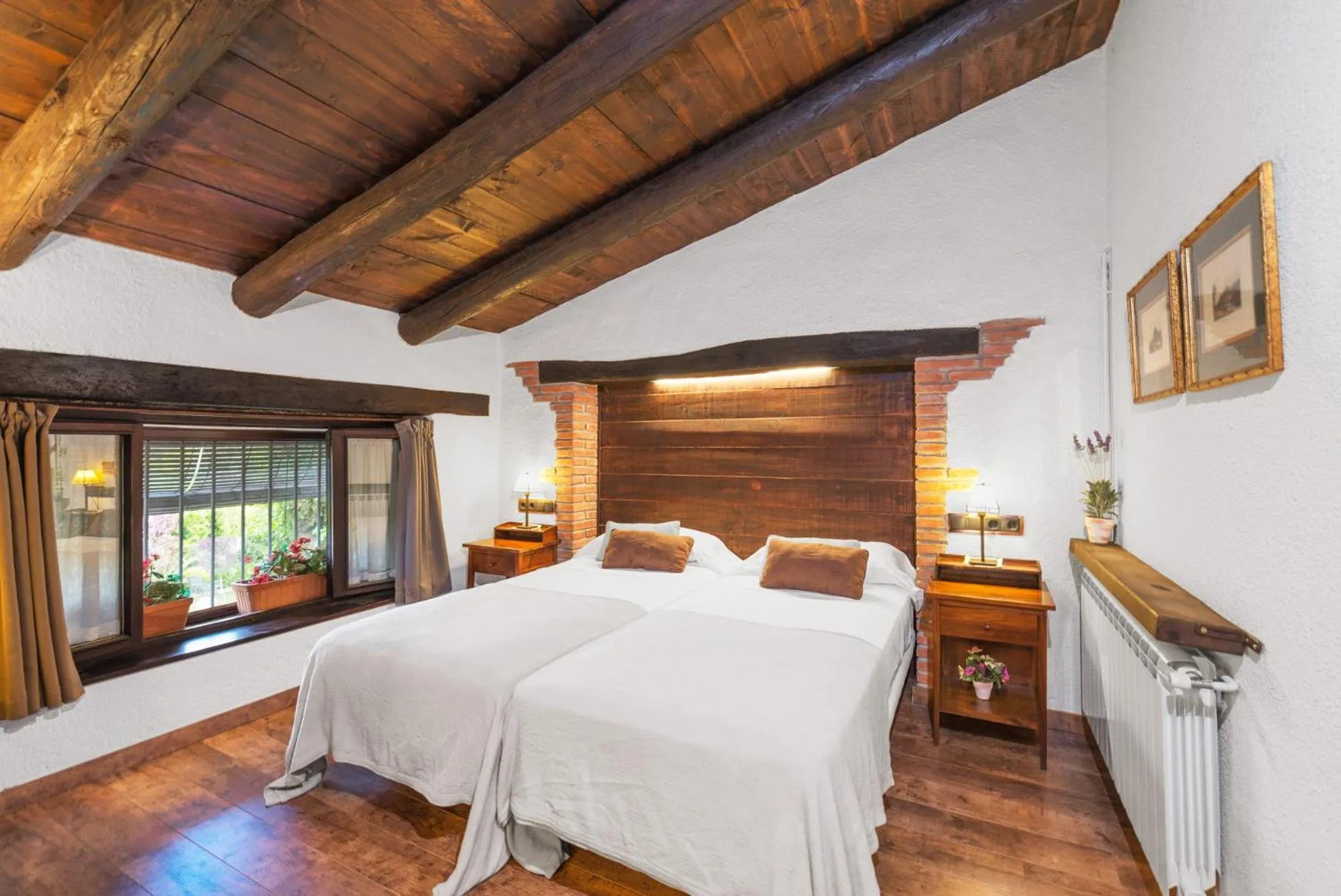 Bed in Comarquinal Bioresort Penedes