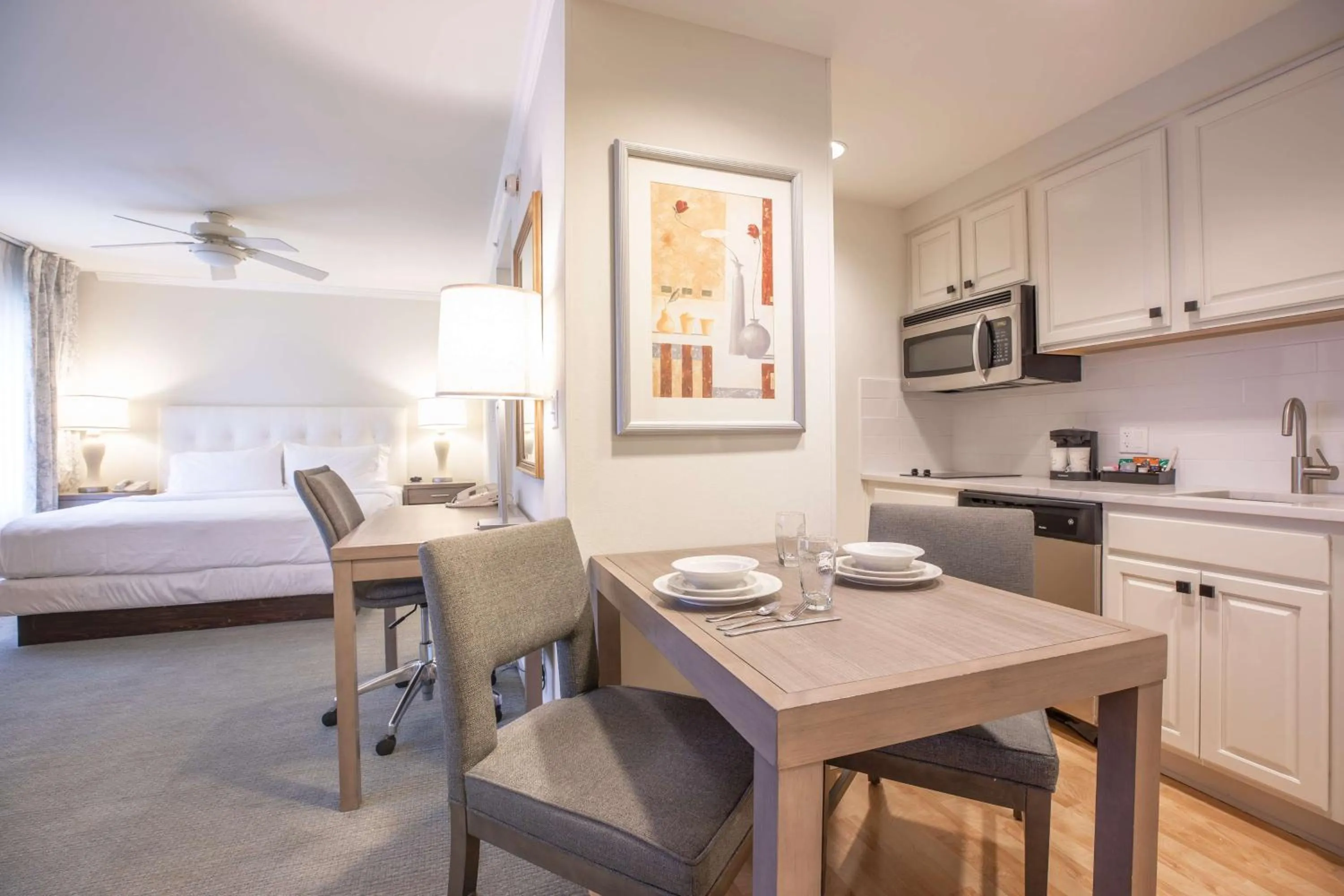 Kitchen or kitchenette in Homewood Suites by Hilton Palm Beach Gardens