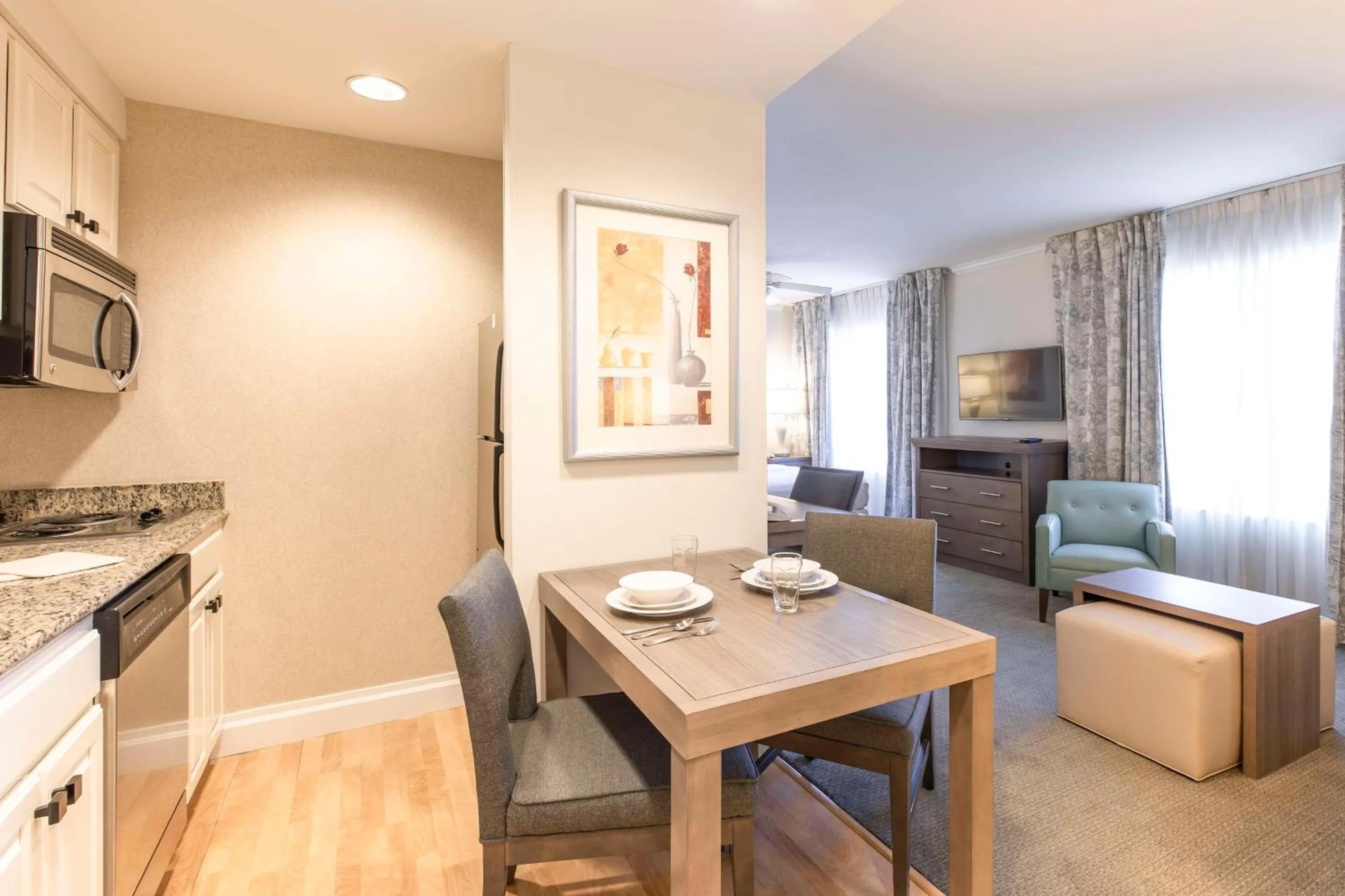 Kitchen or kitchenette in Homewood Suites by Hilton Palm Beach Gardens