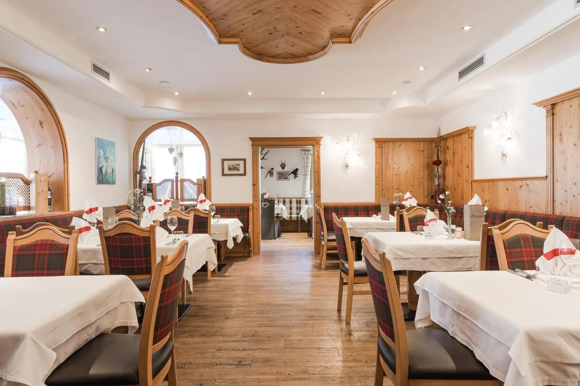 Restaurant/places to eat in Hotel Lärchenhof