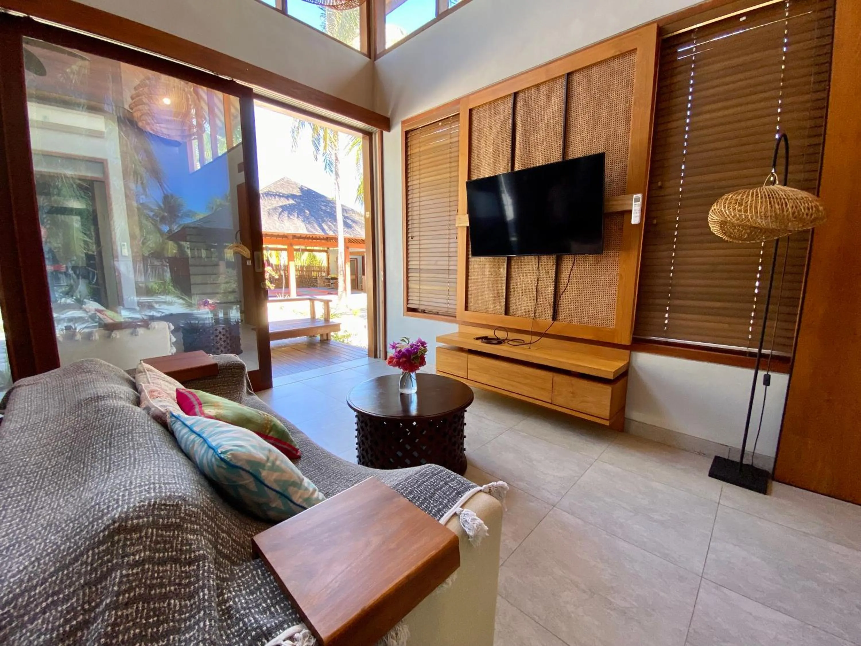 Communal lounge/ TV room in Manduna Resort