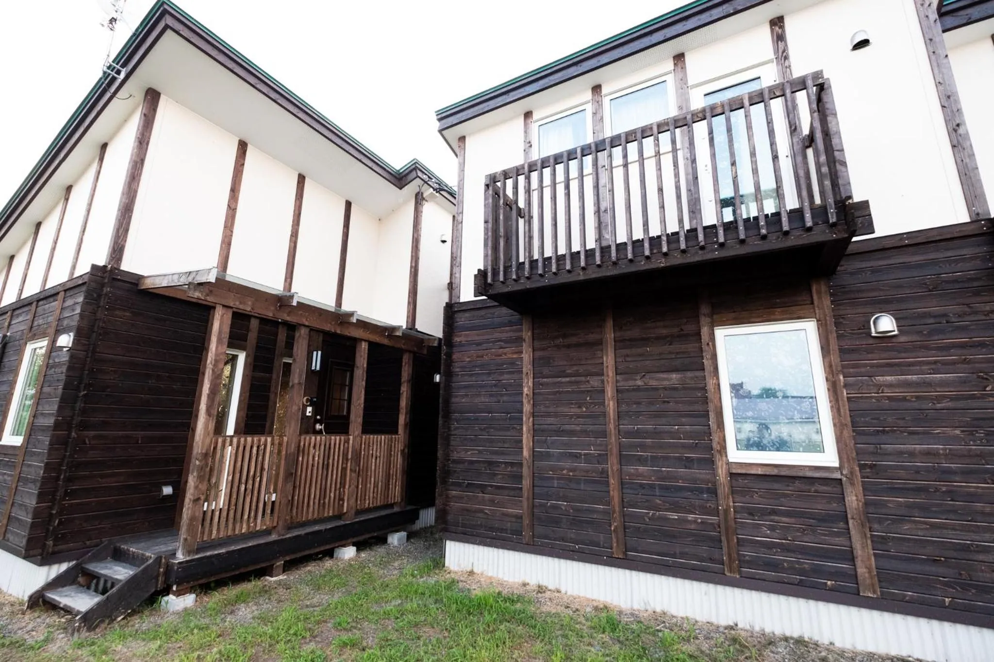 Property building in LAKE TOYA Logde SIGRA