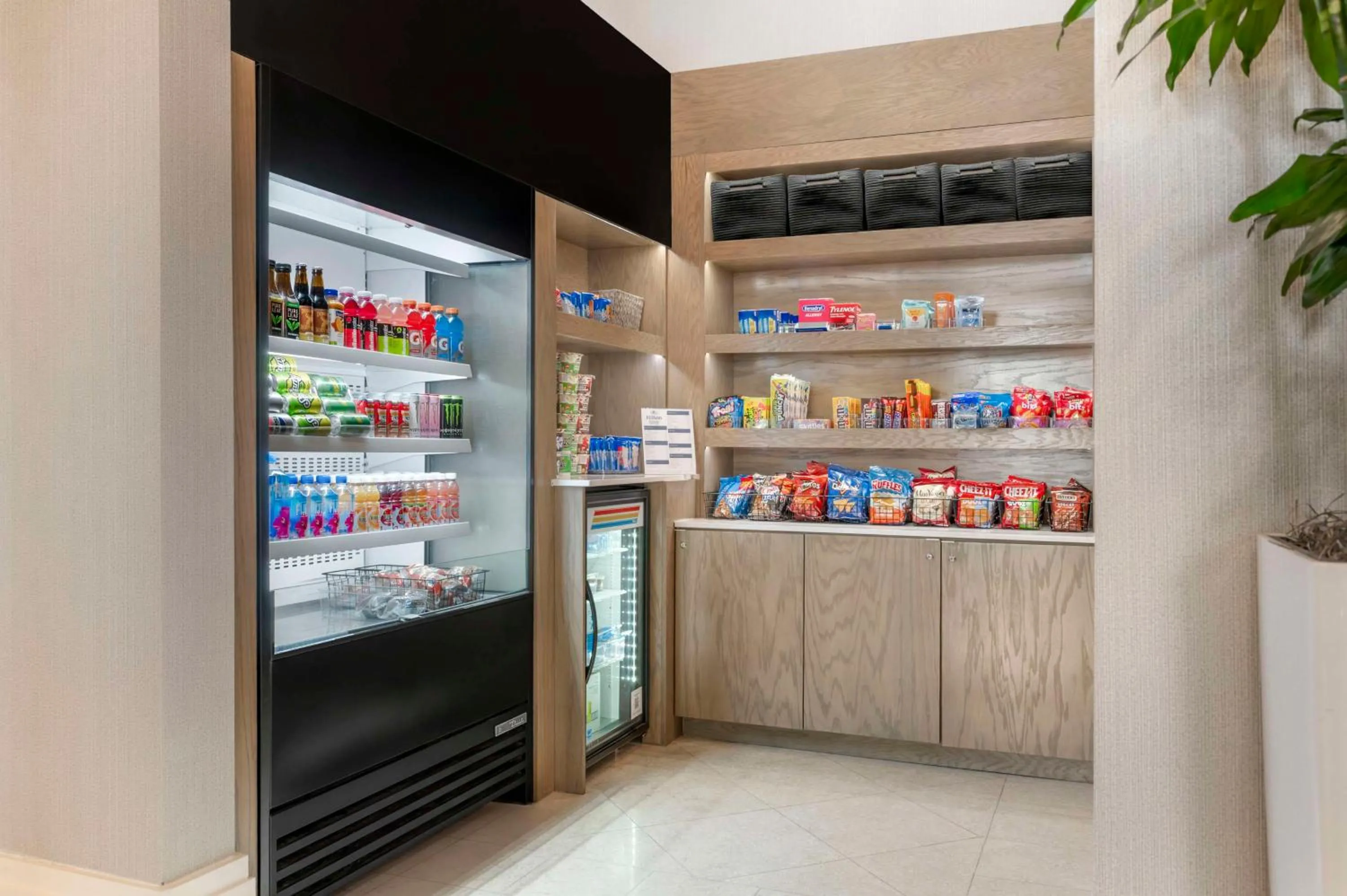 Restaurant/places to eat in Hilton Virginia Beach Oceanfront