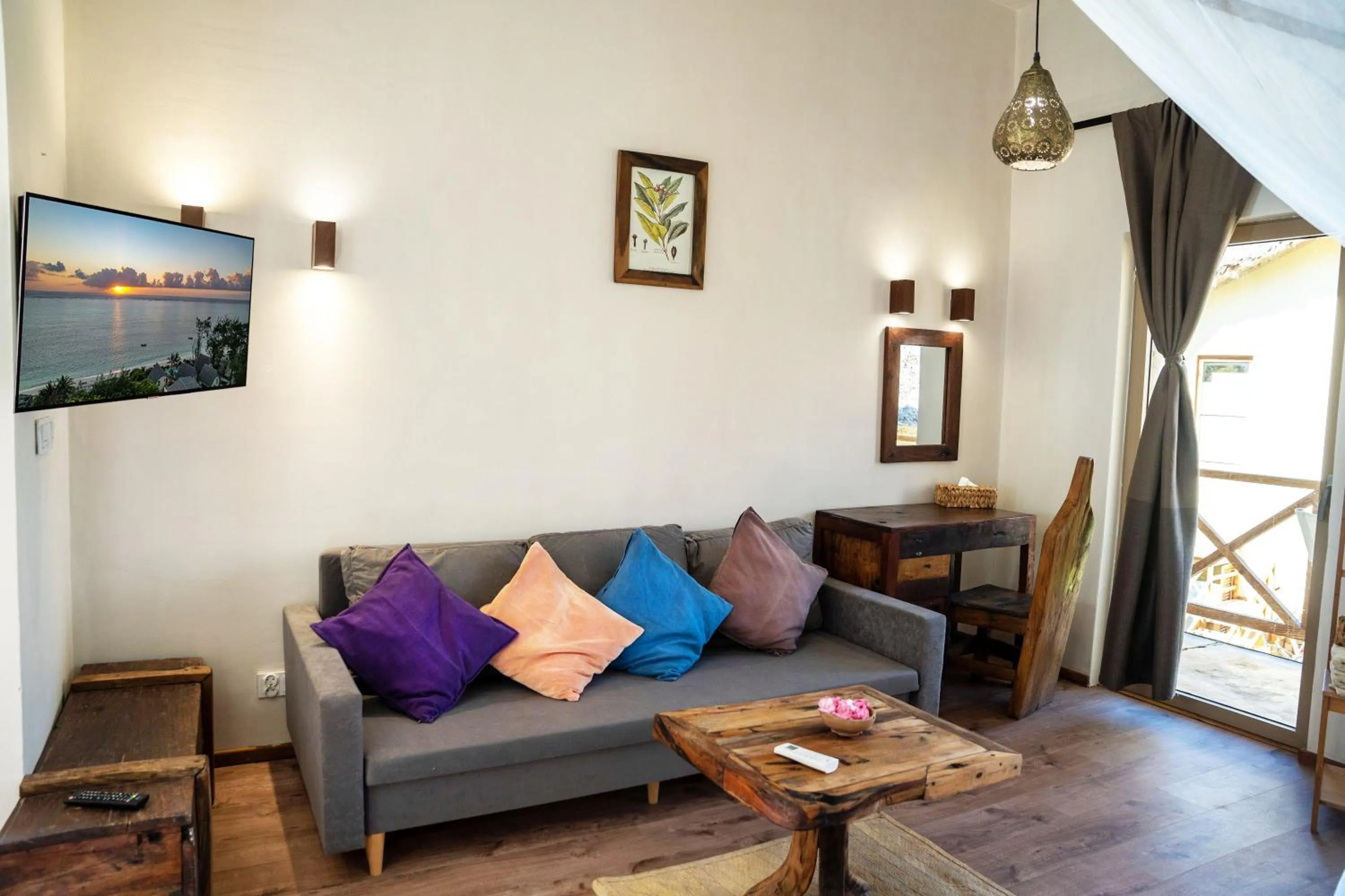 Deluxe Suite with Sea View in Clove Island Villas & Spa