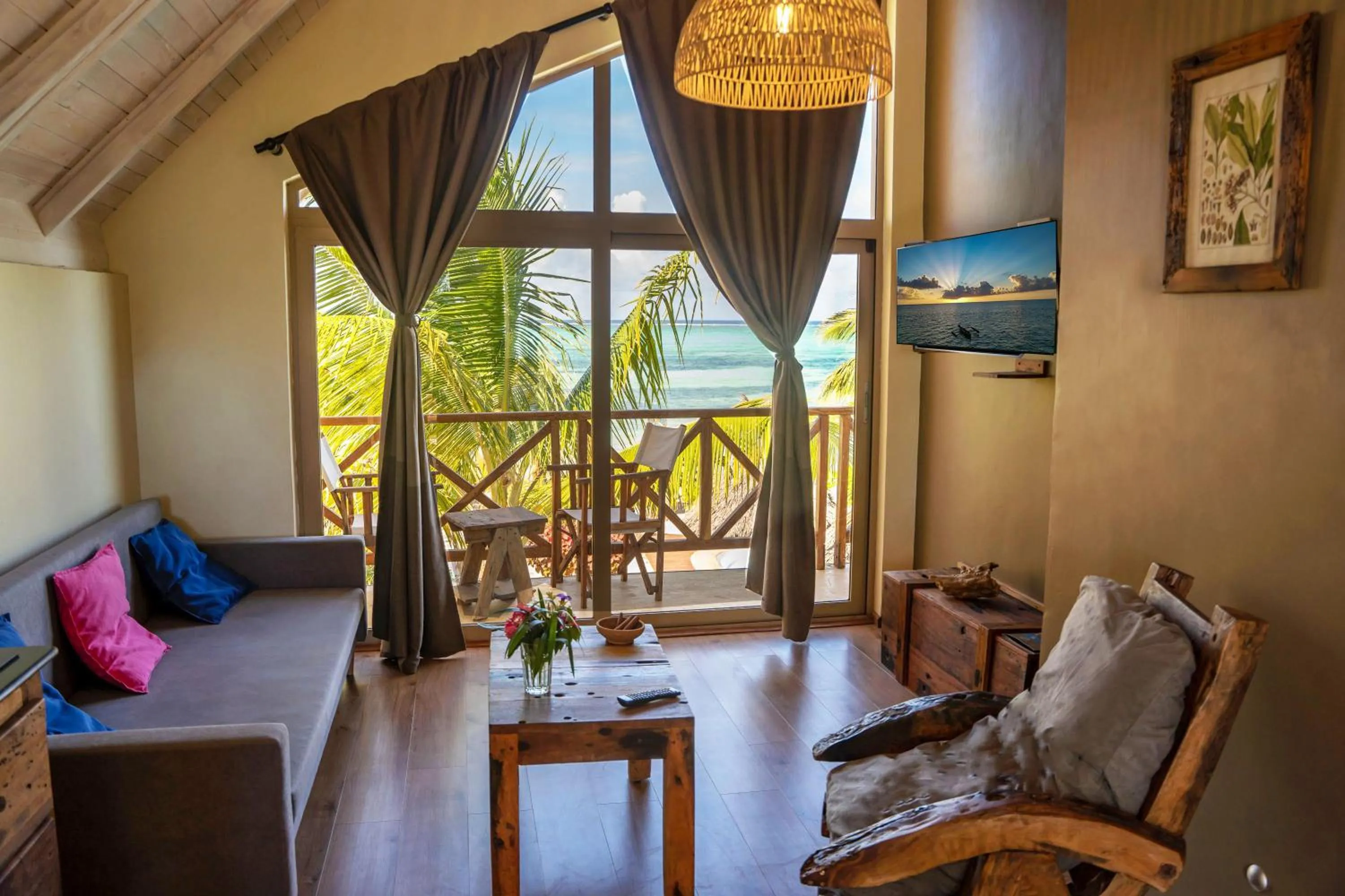 Villa with Sea View in Clove Island Villas & Spa