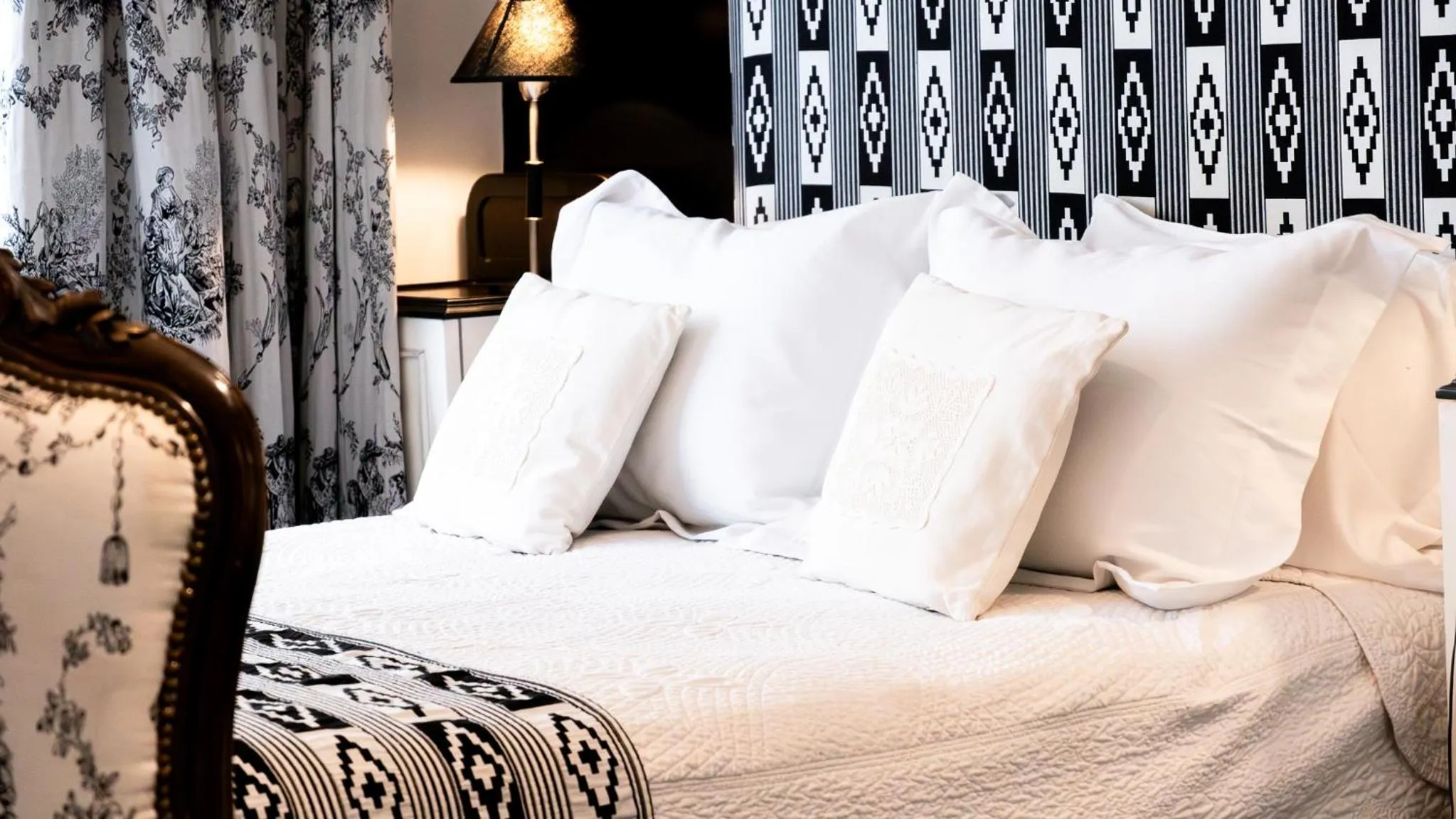 Photo of the whole room, Bed in RentUp Suites - San Telmo, Moreno 820