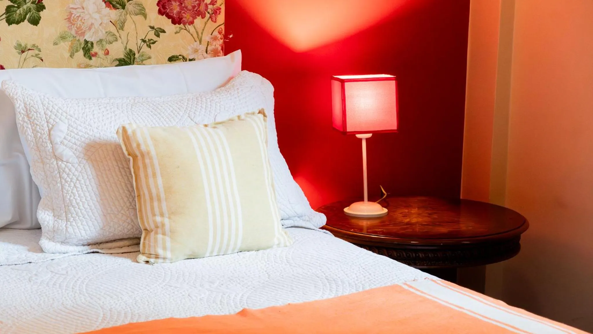 Bedroom, Bed in RentUp Suites - San Telmo, Moreno 820