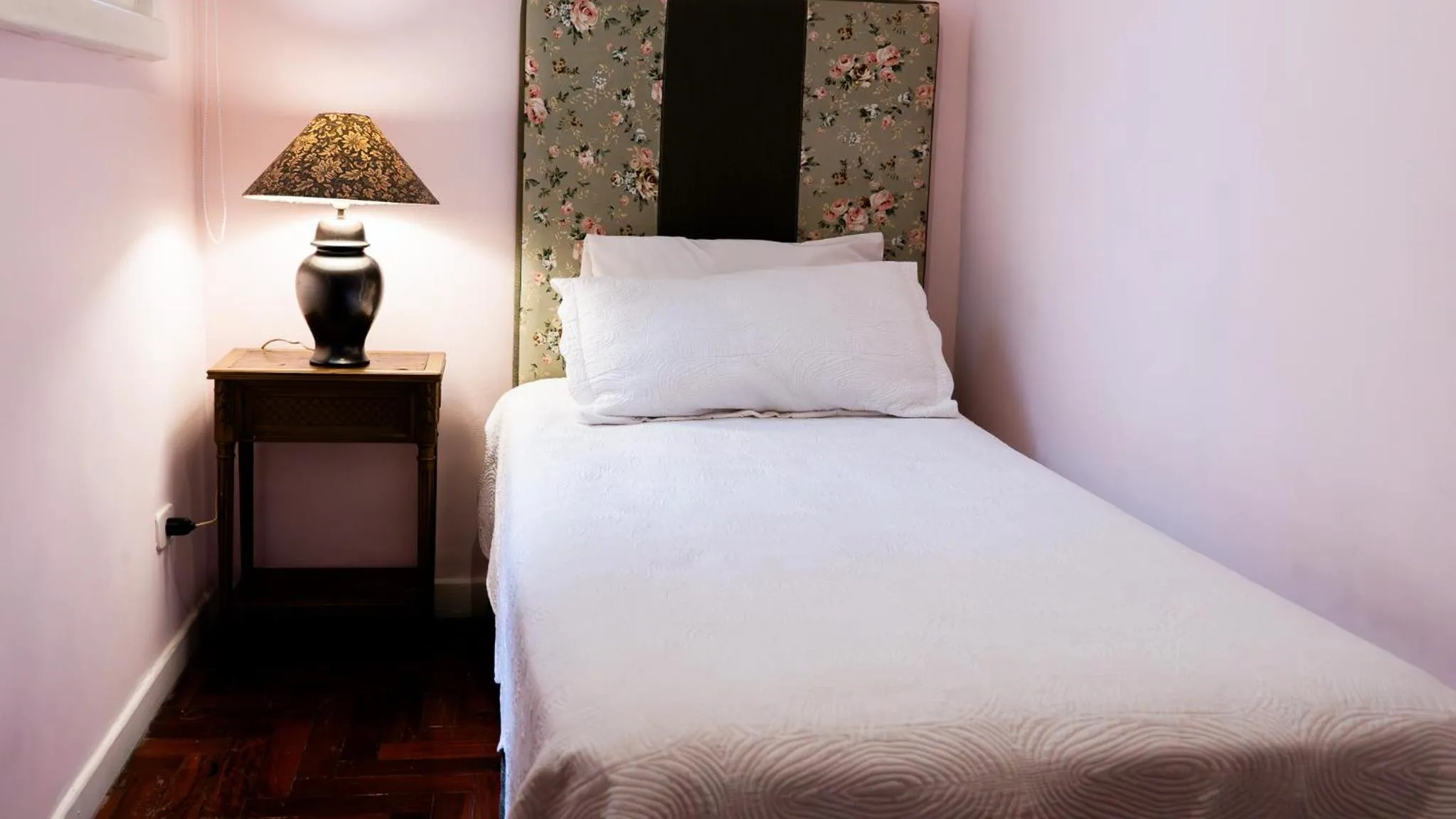 Bedroom, Bed in RentUp Suites - San Telmo, Moreno 820