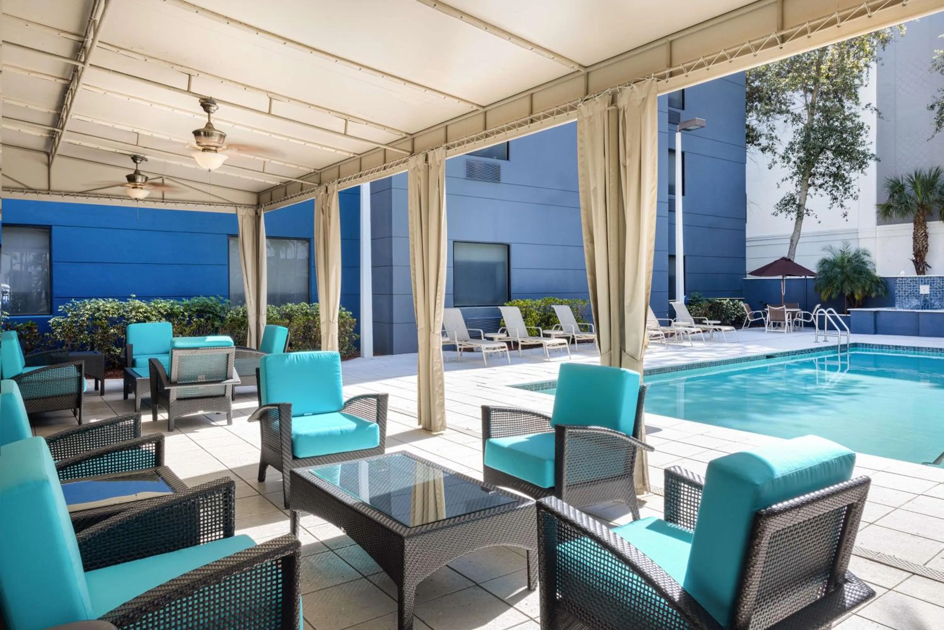 Pool view in Hilton Garden Inn West Palm Beach Airport