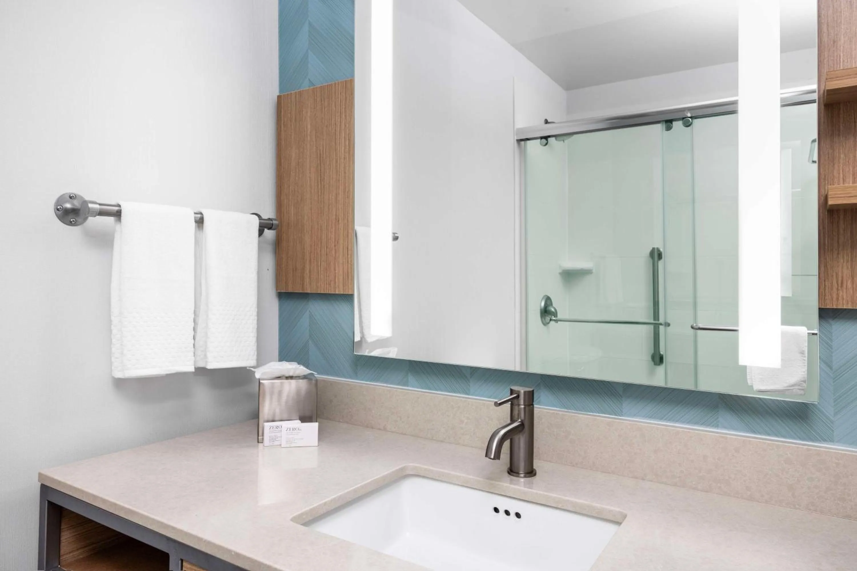 Bathroom in Hilton Garden Inn West Palm Beach Airport