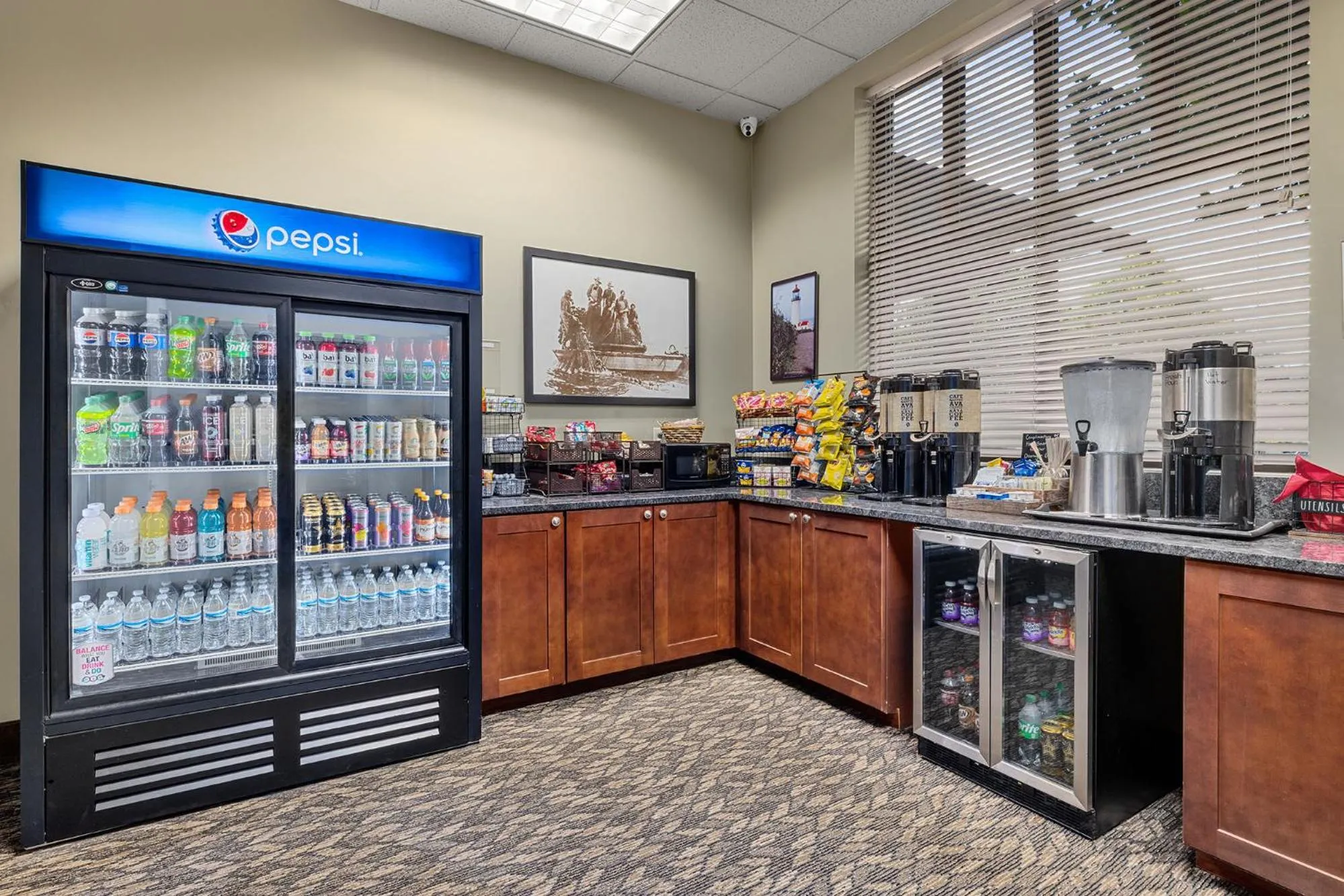 Coffee/tea facilities in The INN at Gig Harbor