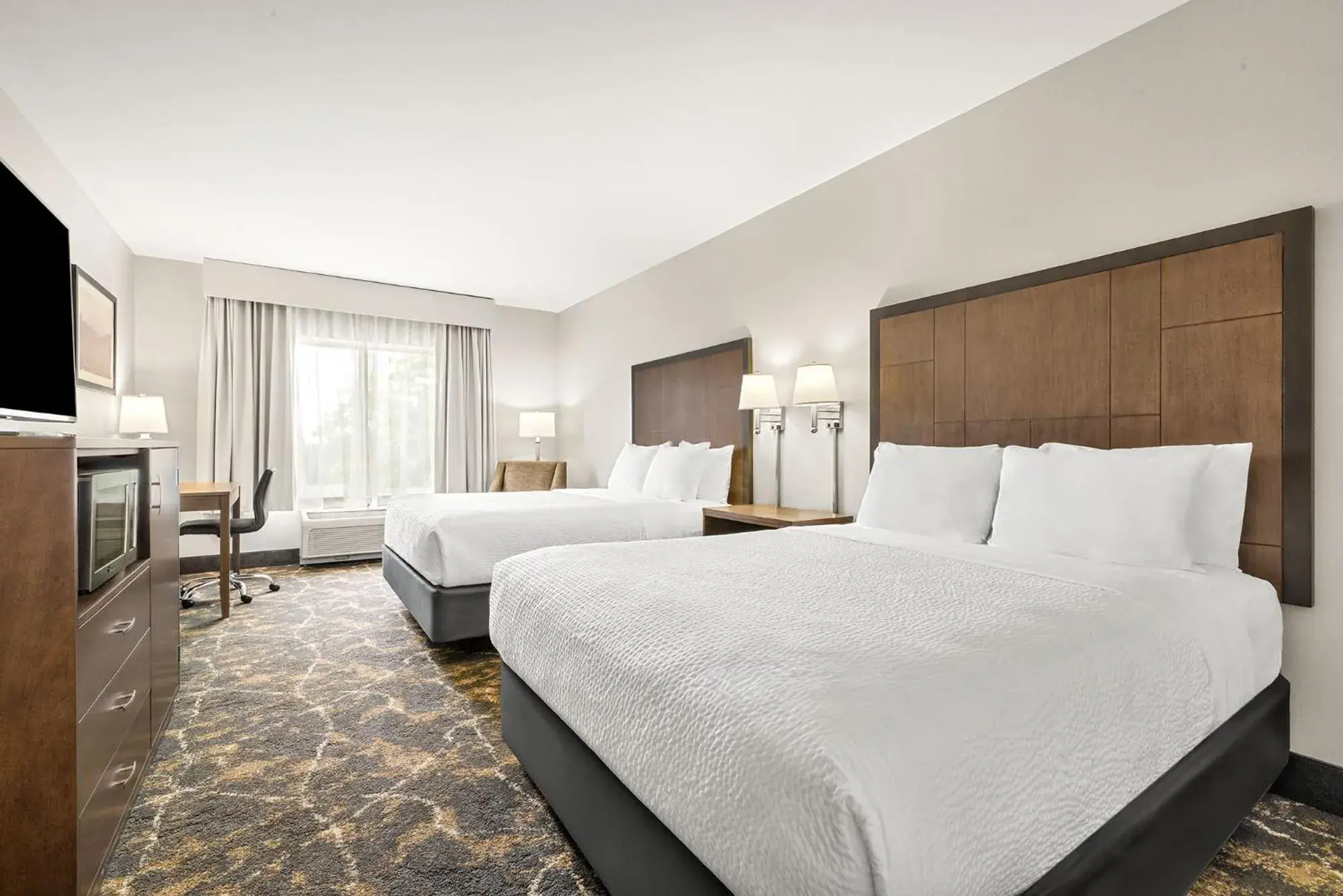 Queen Room with Two Queen Beds in The INN at Gig Harbor Queen Room with Two Queen Beds in The INN at Gig Harbor