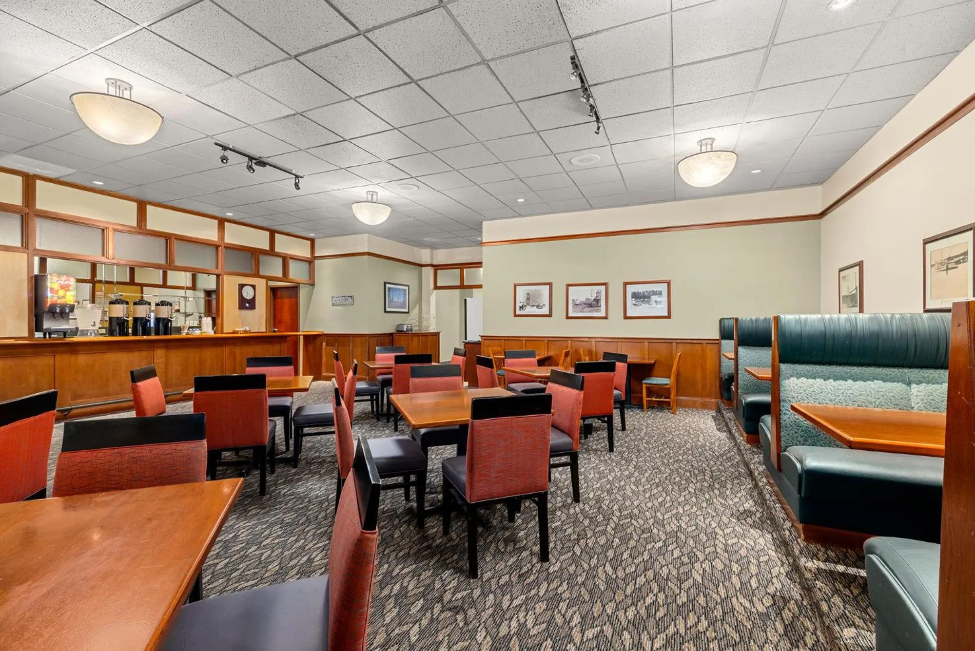 Breakfast in The INN at Gig Harbor