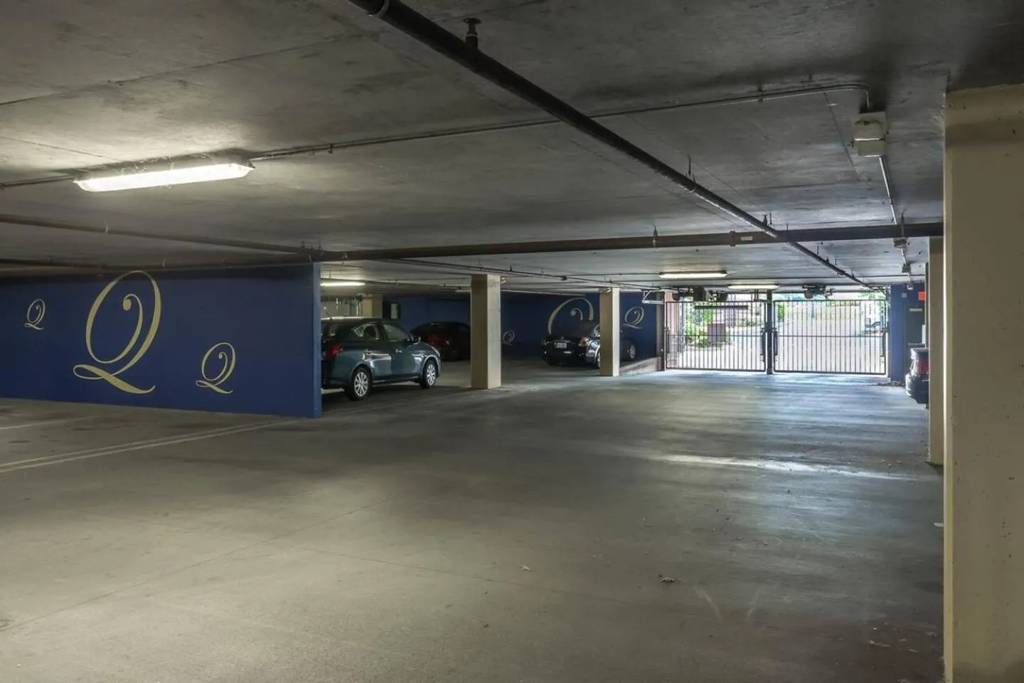 Parking in Trifecta City Loft Uptown CLT Superhost