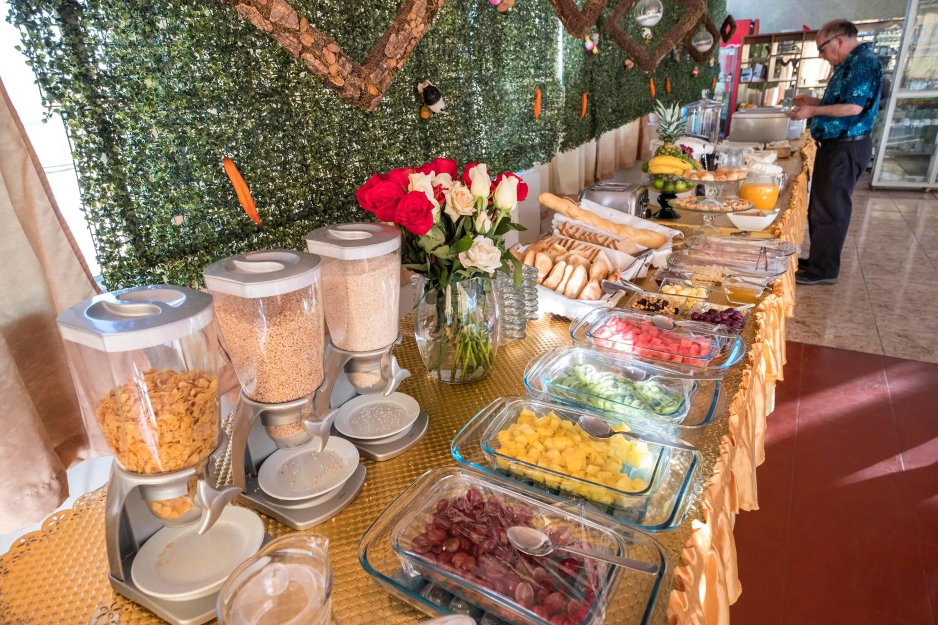 Food in Hotel Tikary