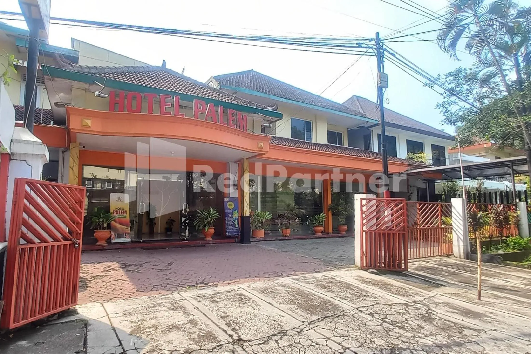 Property building in Hotel Palem 2 Syariah Malang Redpartner