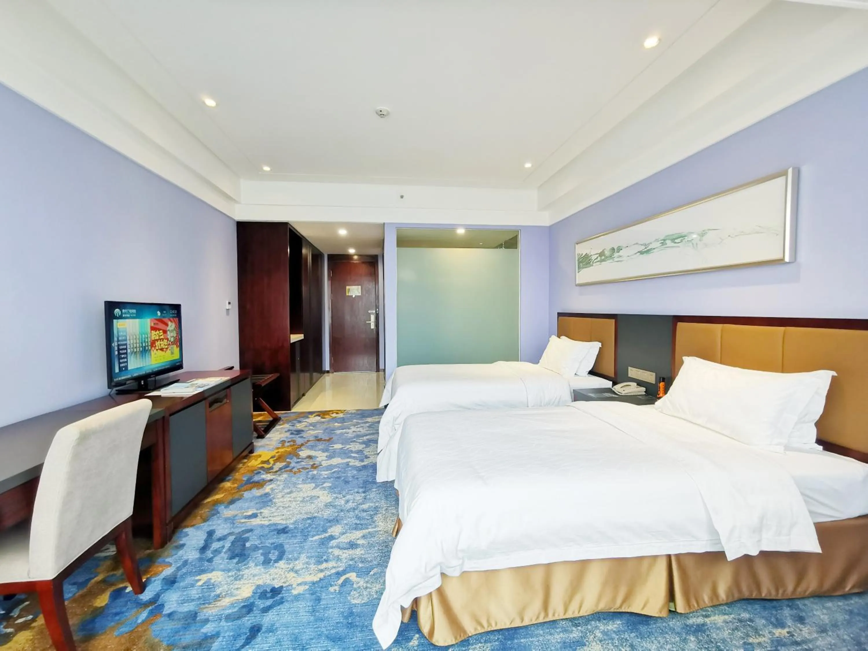 Photo of the whole room, Bed in Novotel Guiyang Panjiang